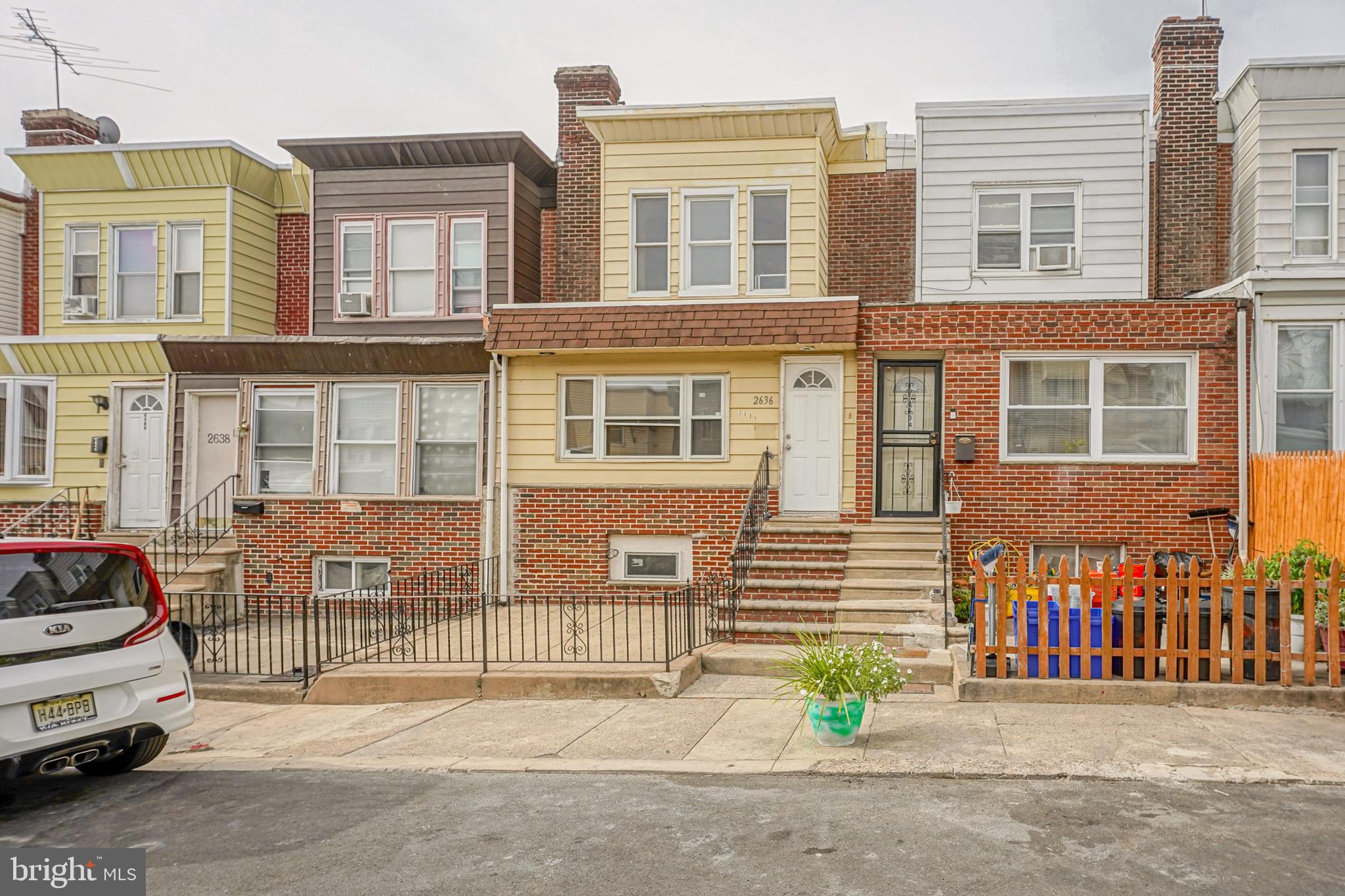 PHILADELPHIA (SOUTHWEST) - Residential