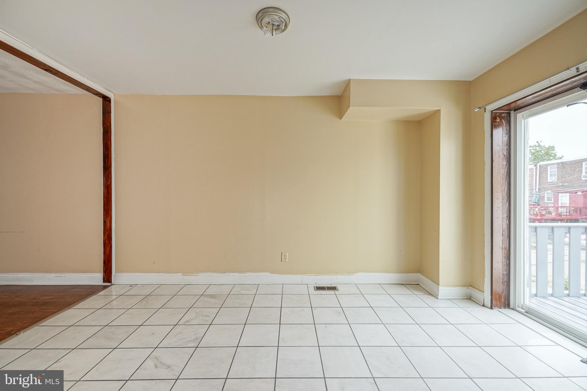 PHILADELPHIA (SOUTHWEST) - Residential