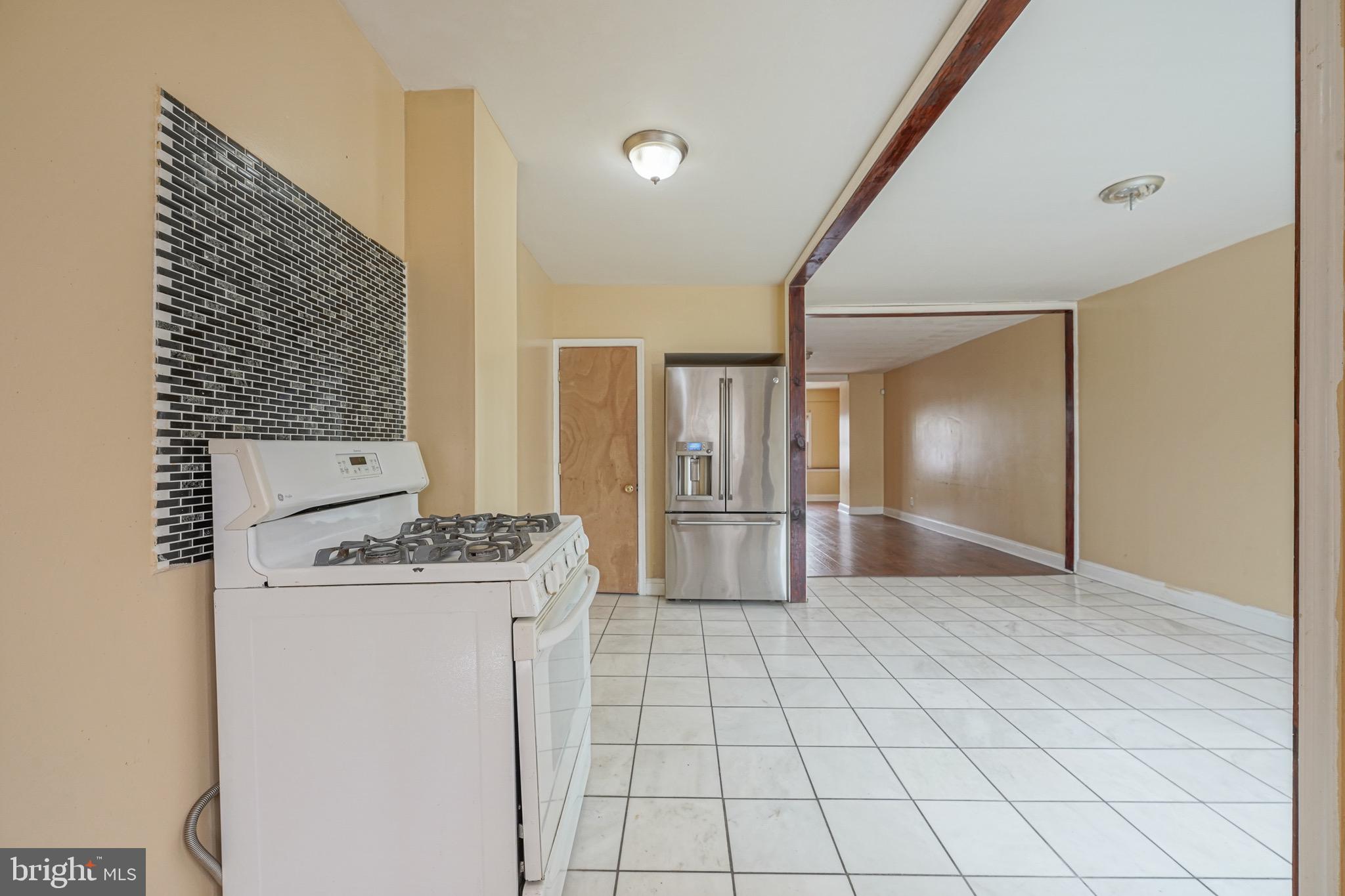PHILADELPHIA (SOUTHWEST) - Residential