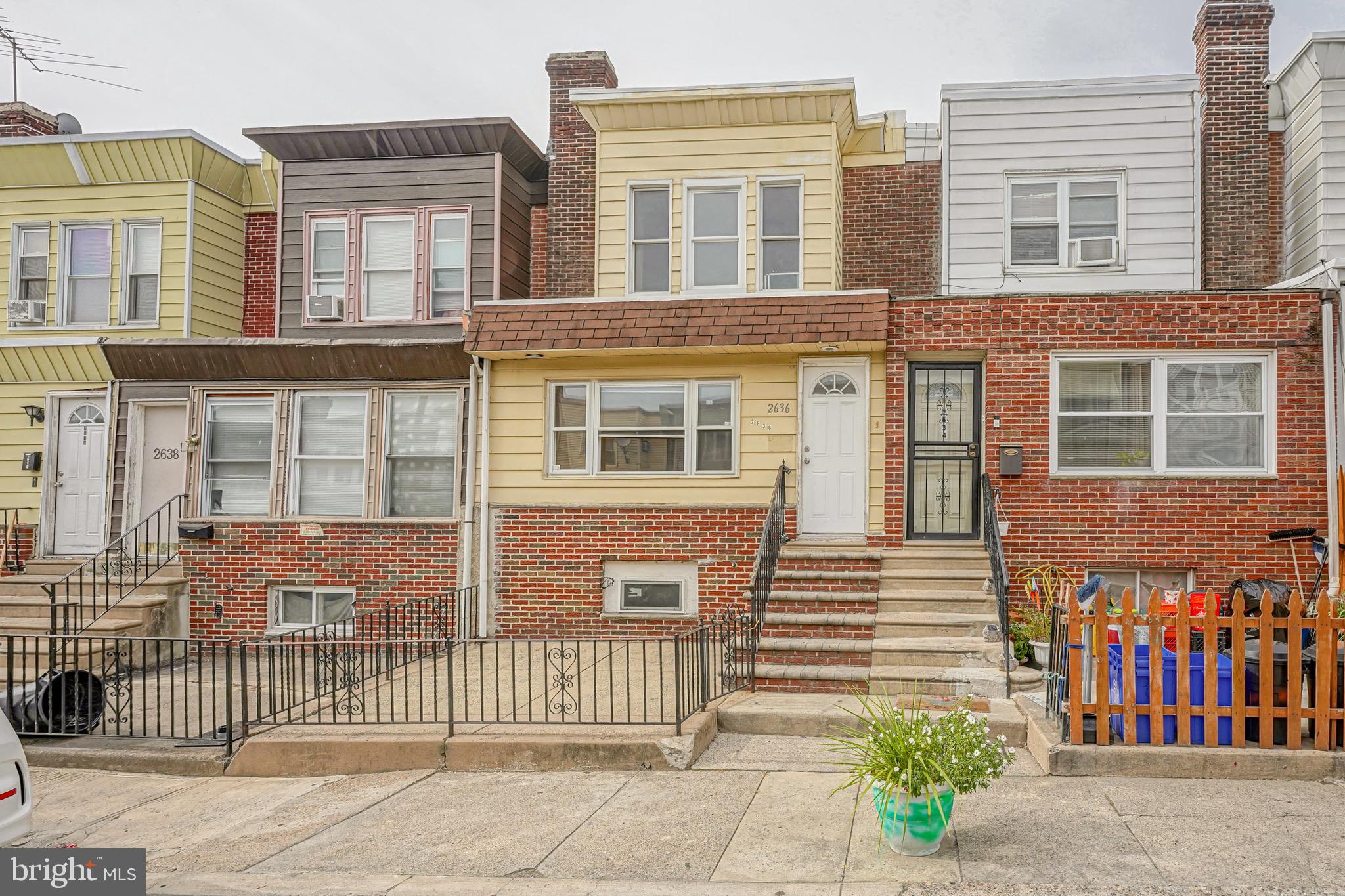 PHILADELPHIA (SOUTHWEST) - Residential