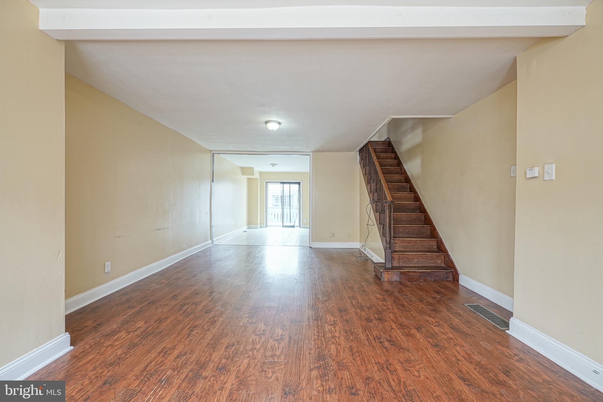 PHILADELPHIA (SOUTHWEST) - Residential