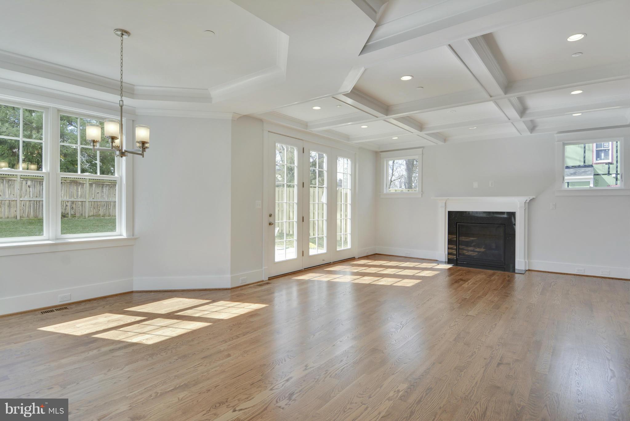 HUNTINGTON TERRACE - Residential