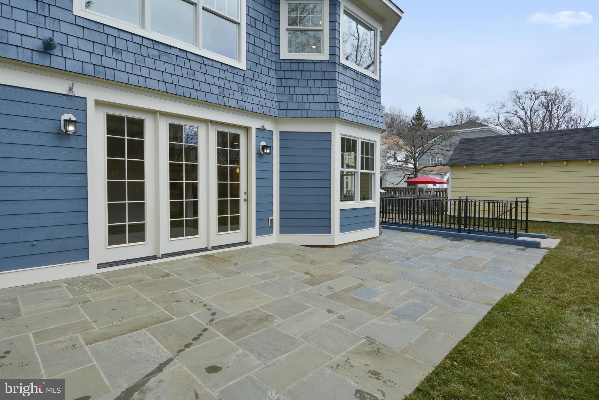 HUNTINGTON TERRACE - Residential