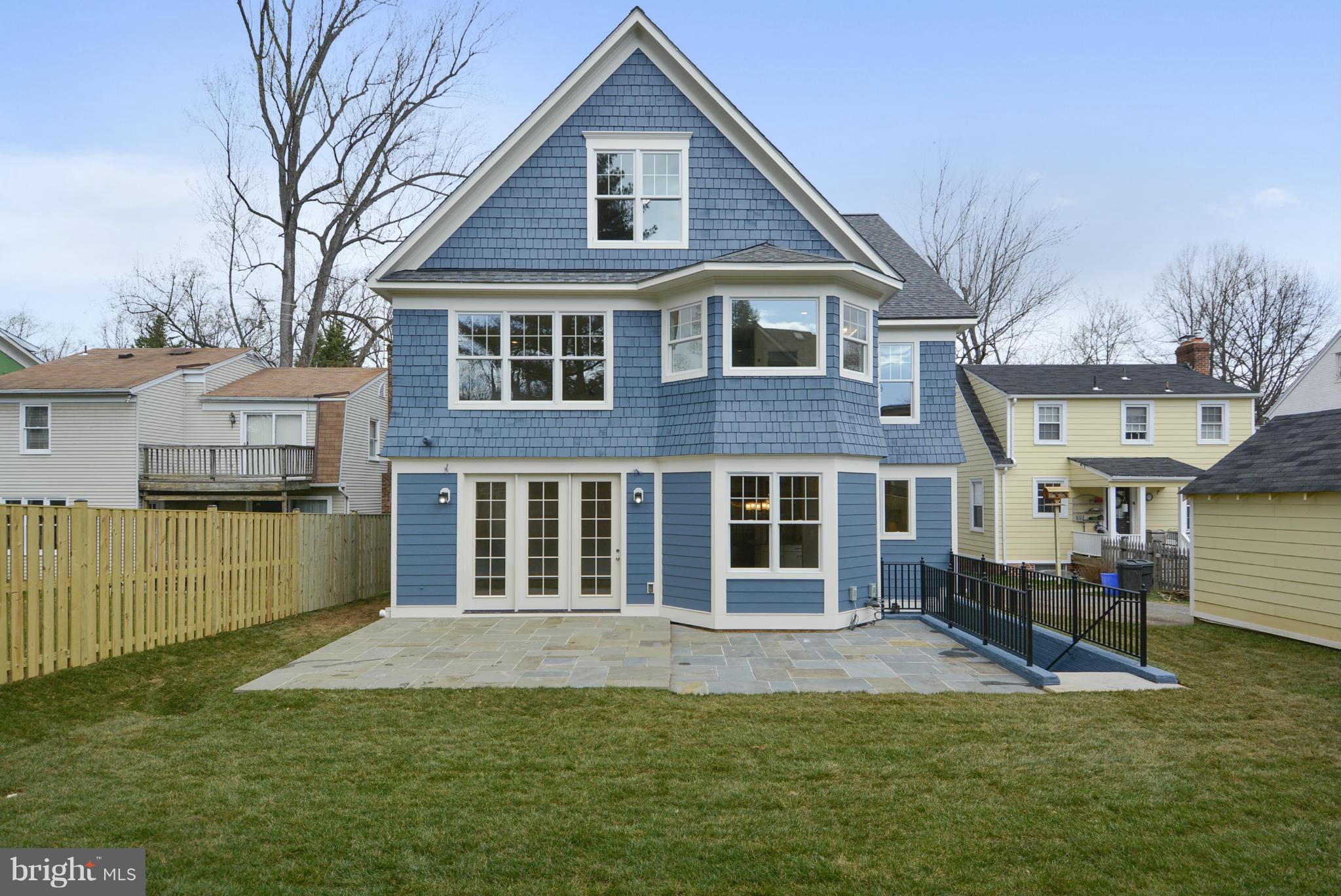 HUNTINGTON TERRACE - Residential