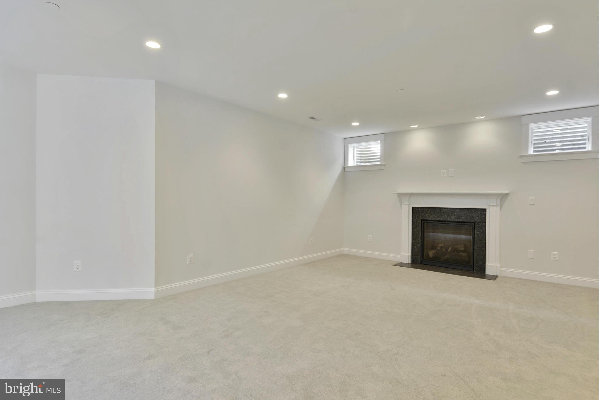 HUNTINGTON TERRACE - Residential