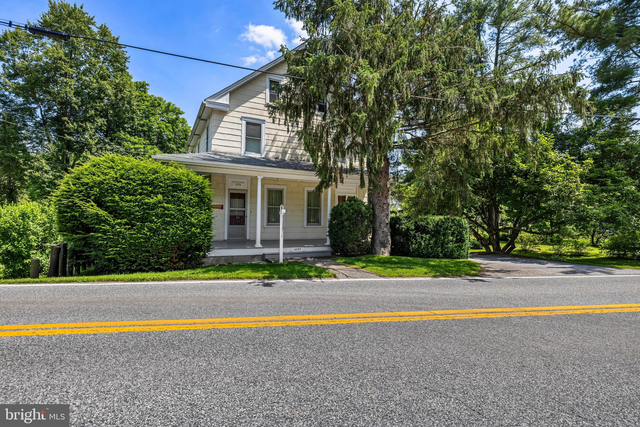 1053 FREELAND ROAD