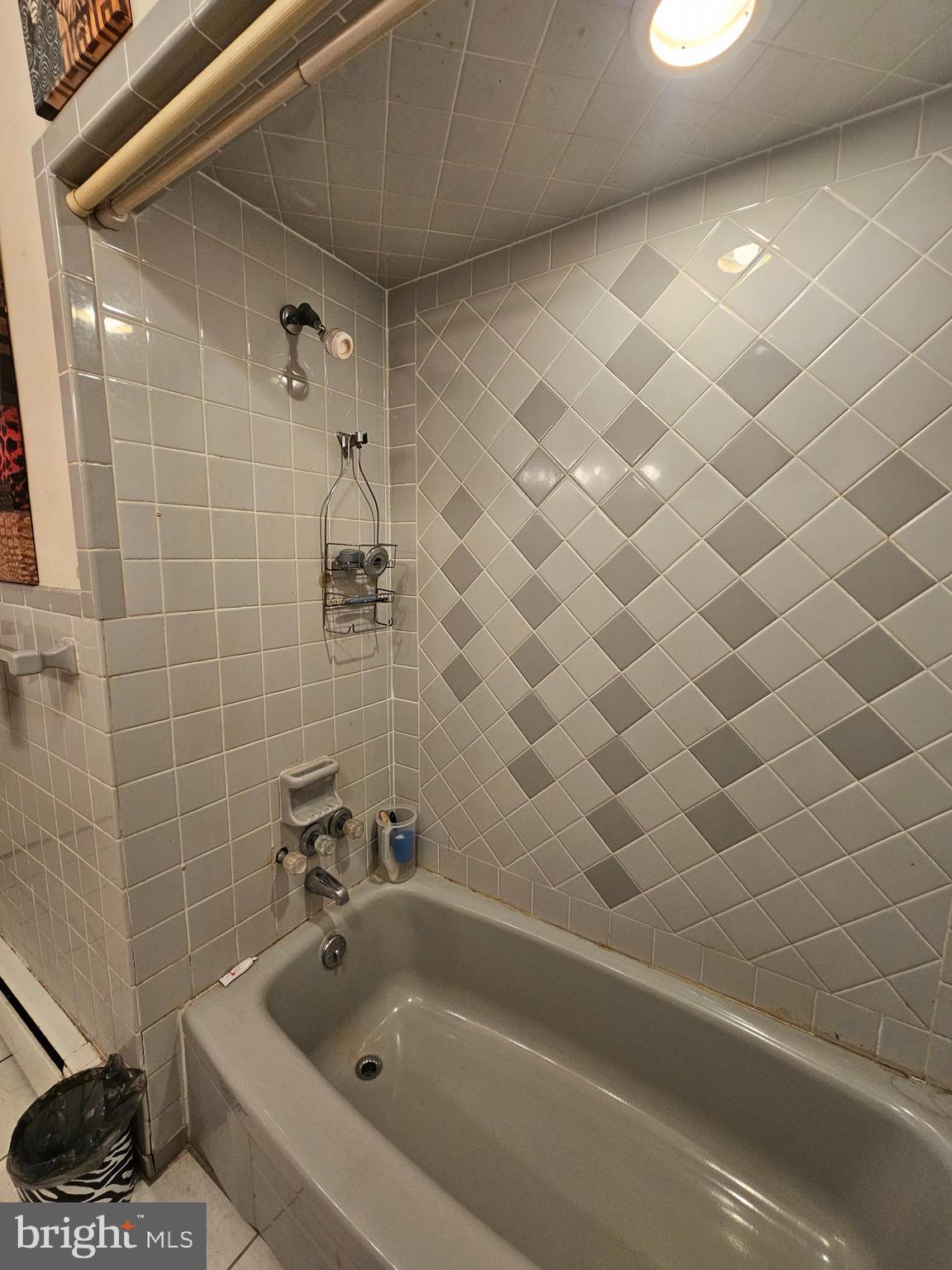 GLENWOOD ACRES - Residential