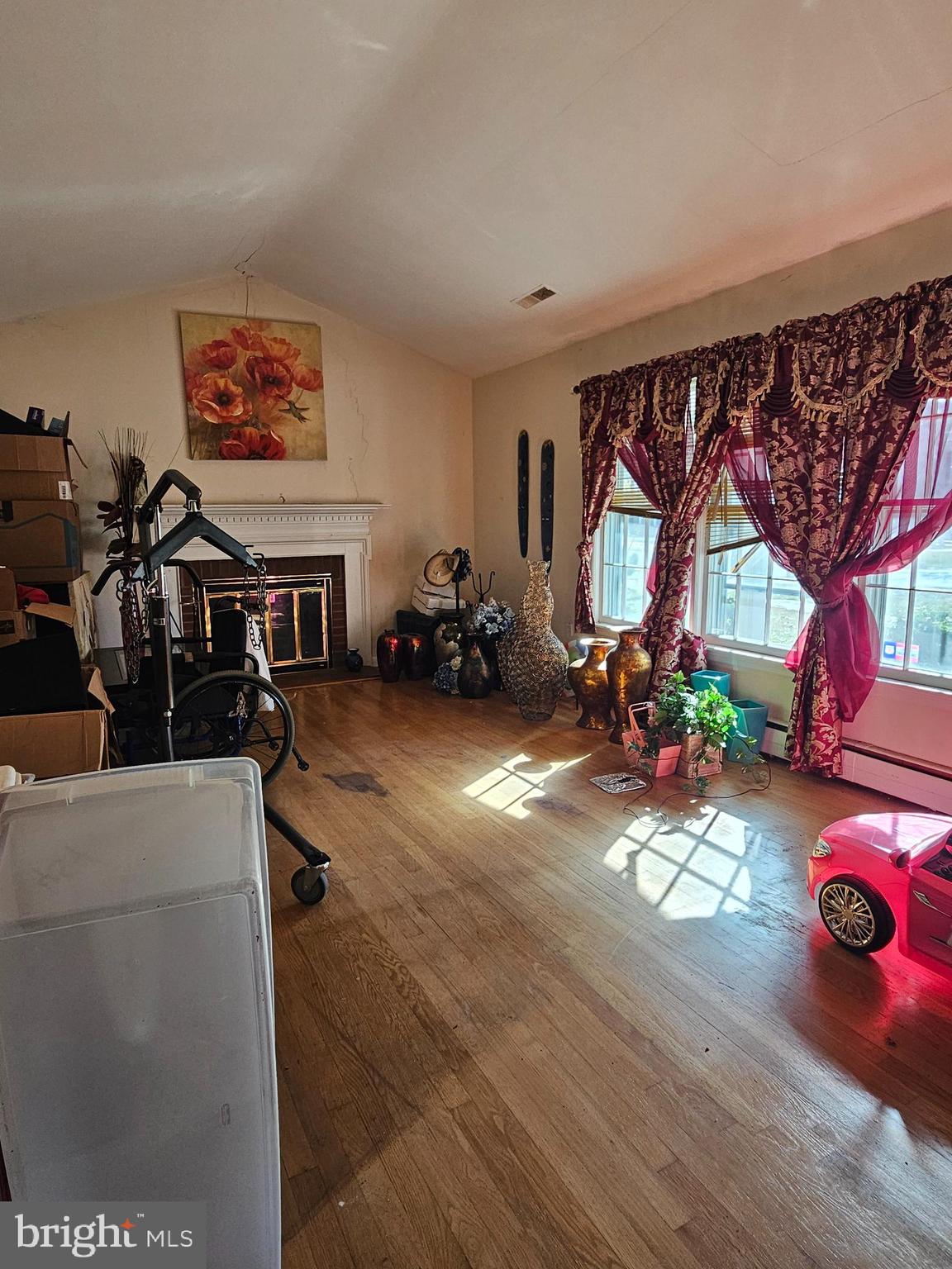 GLENWOOD ACRES - Residential