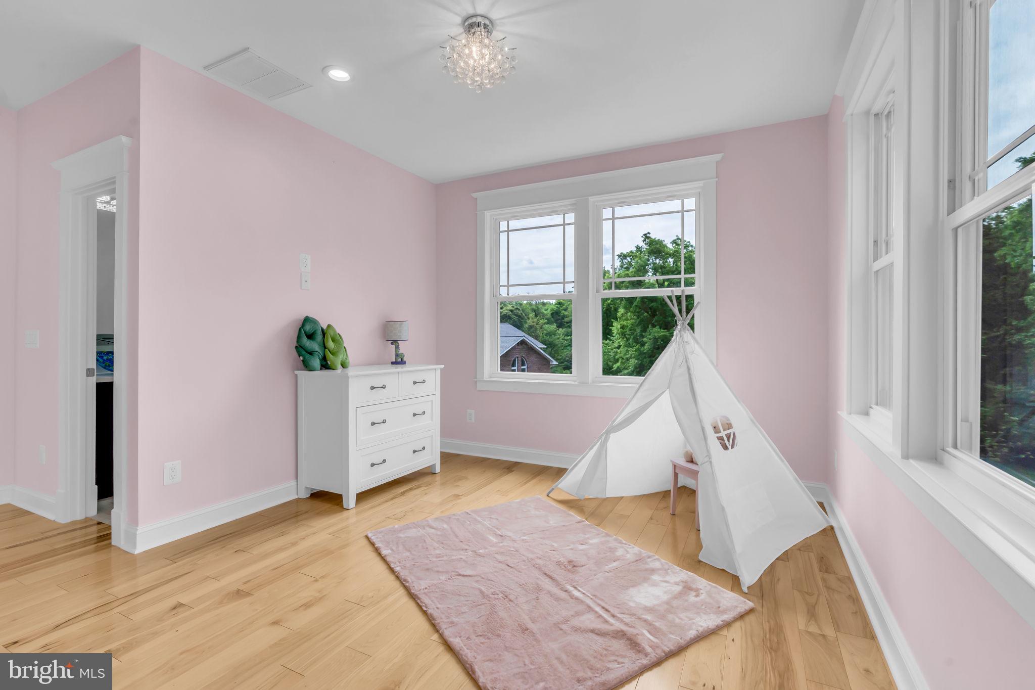 FAIRWOOD ACRES - Residential