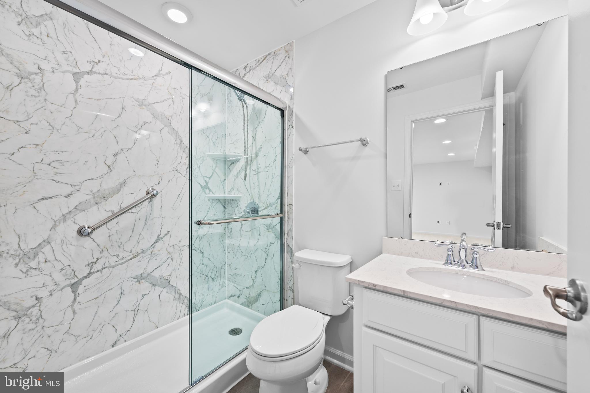 LAKE FREDERICK - Residential