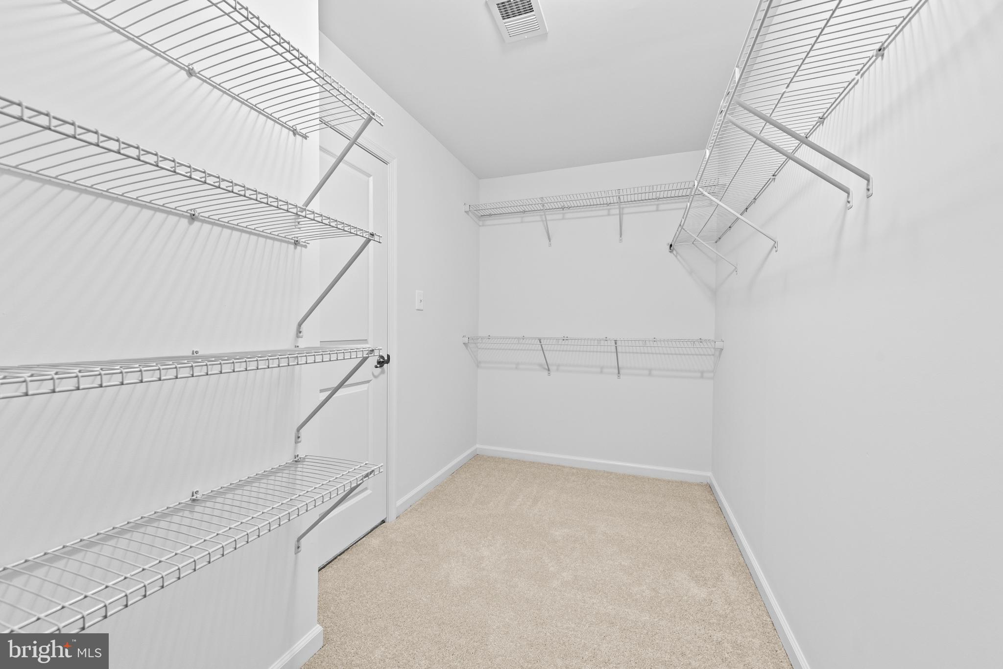 LAKE FREDERICK - Residential