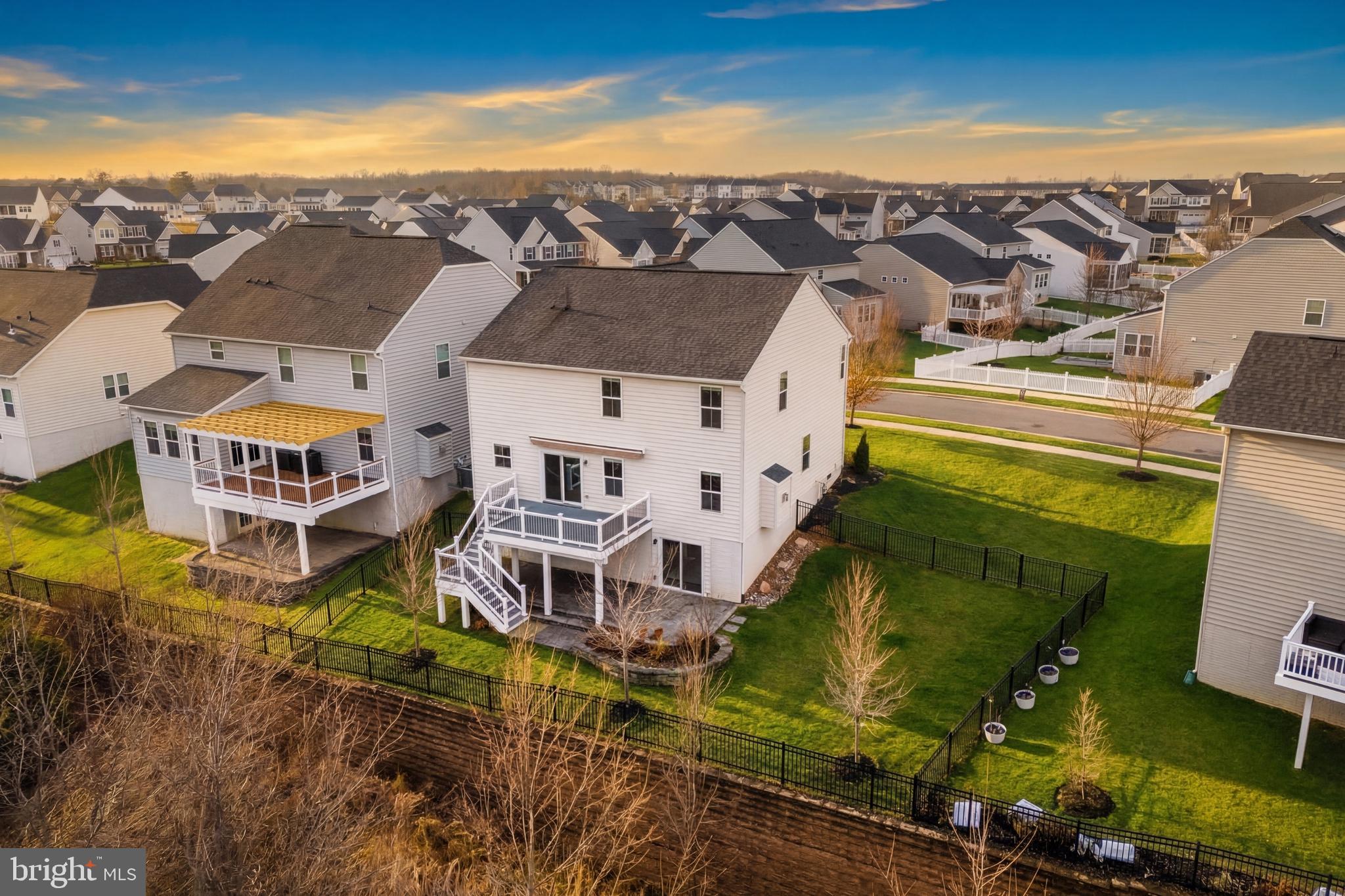 LAKE FREDERICK - Residential