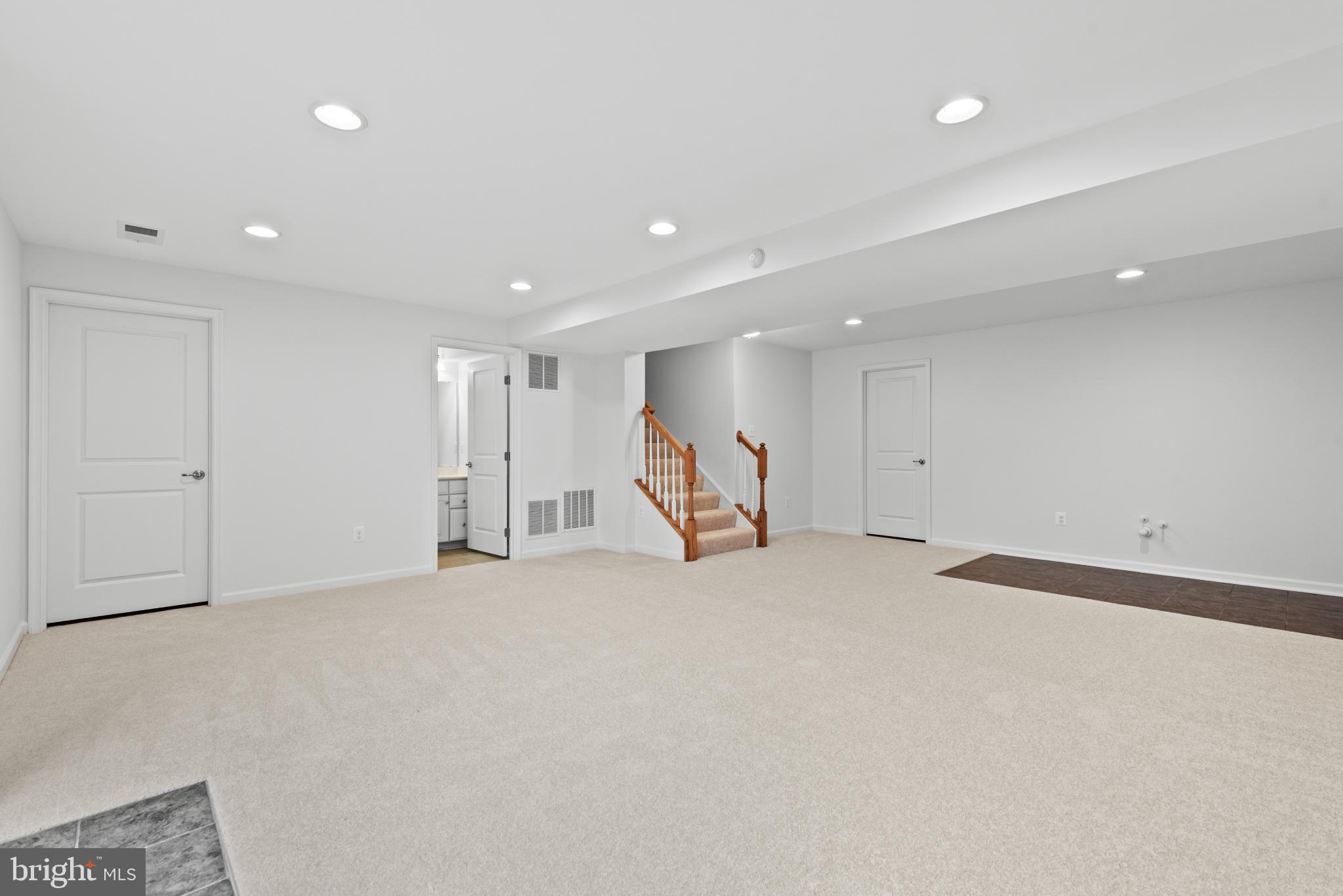 LAKE FREDERICK - Residential