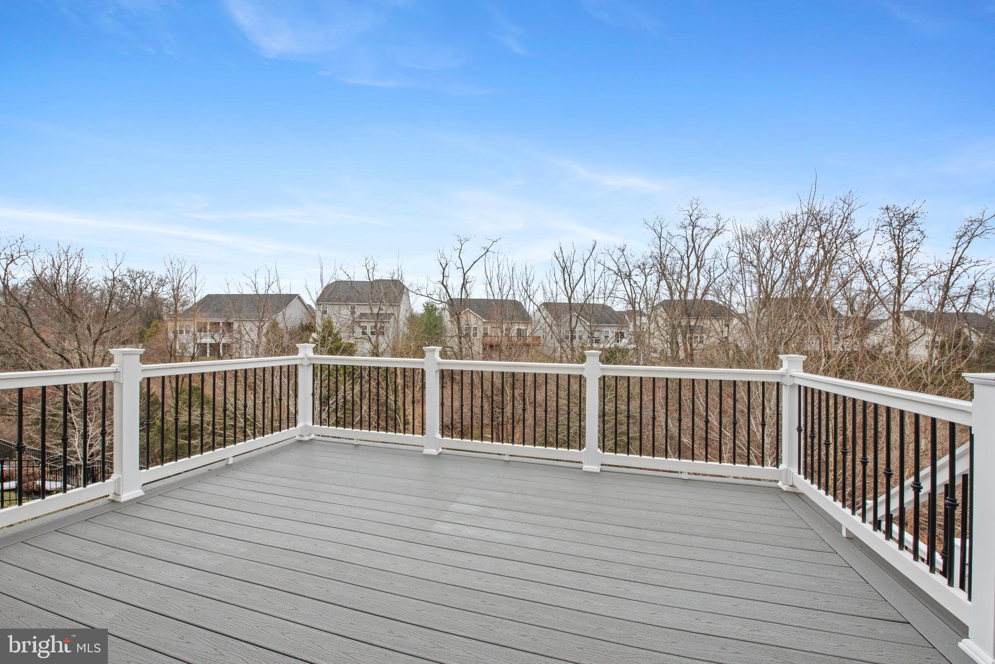 LAKE FREDERICK - Residential