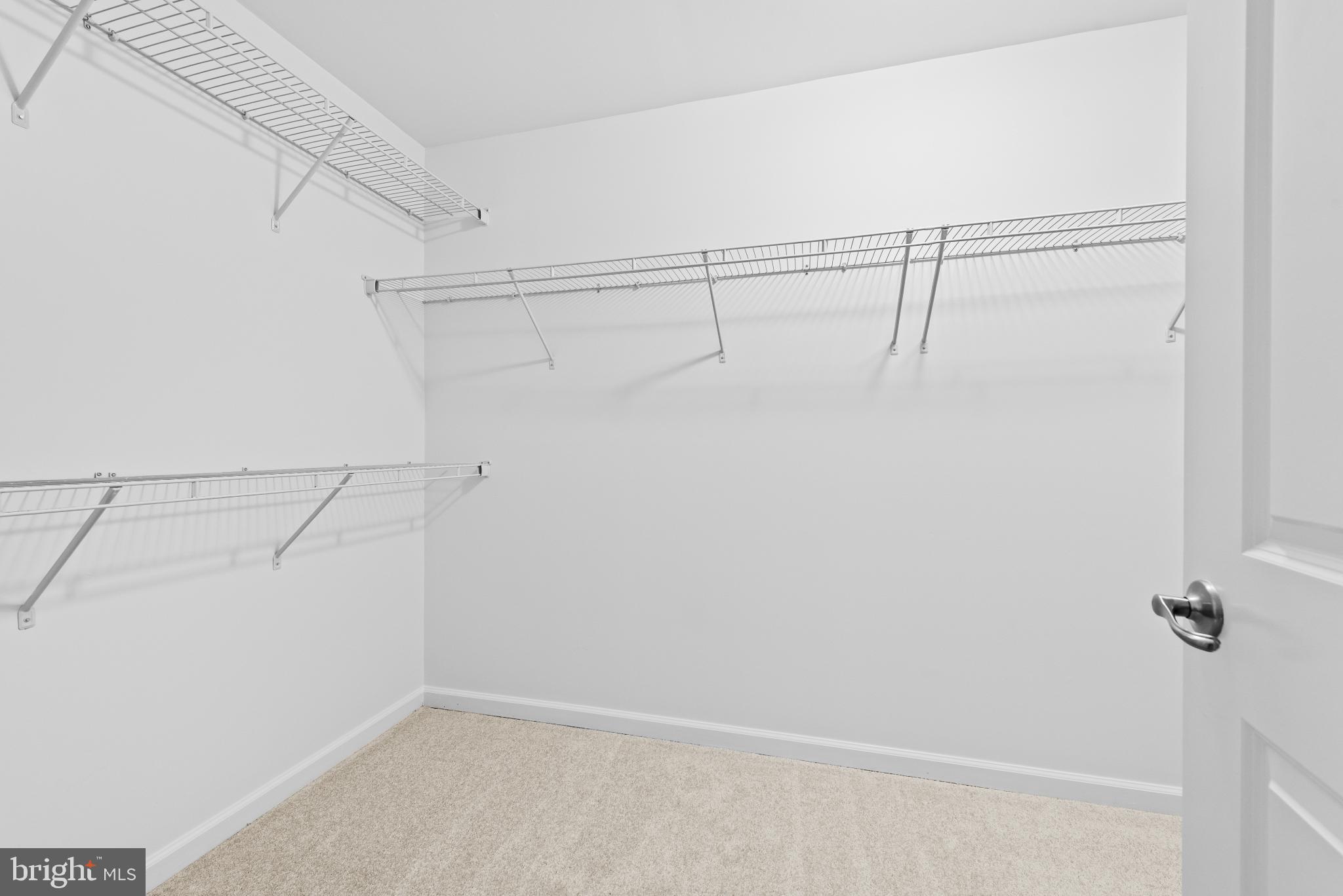 LAKE FREDERICK - Residential