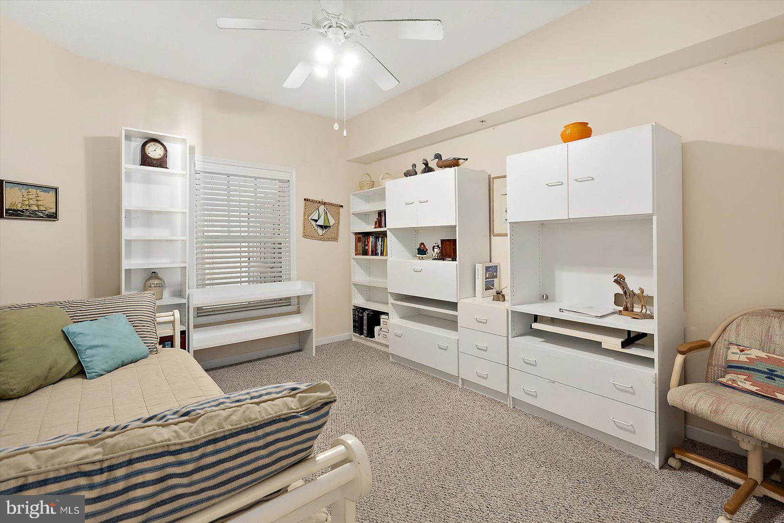 HARBOUR LIGHT CONDOS - Residential