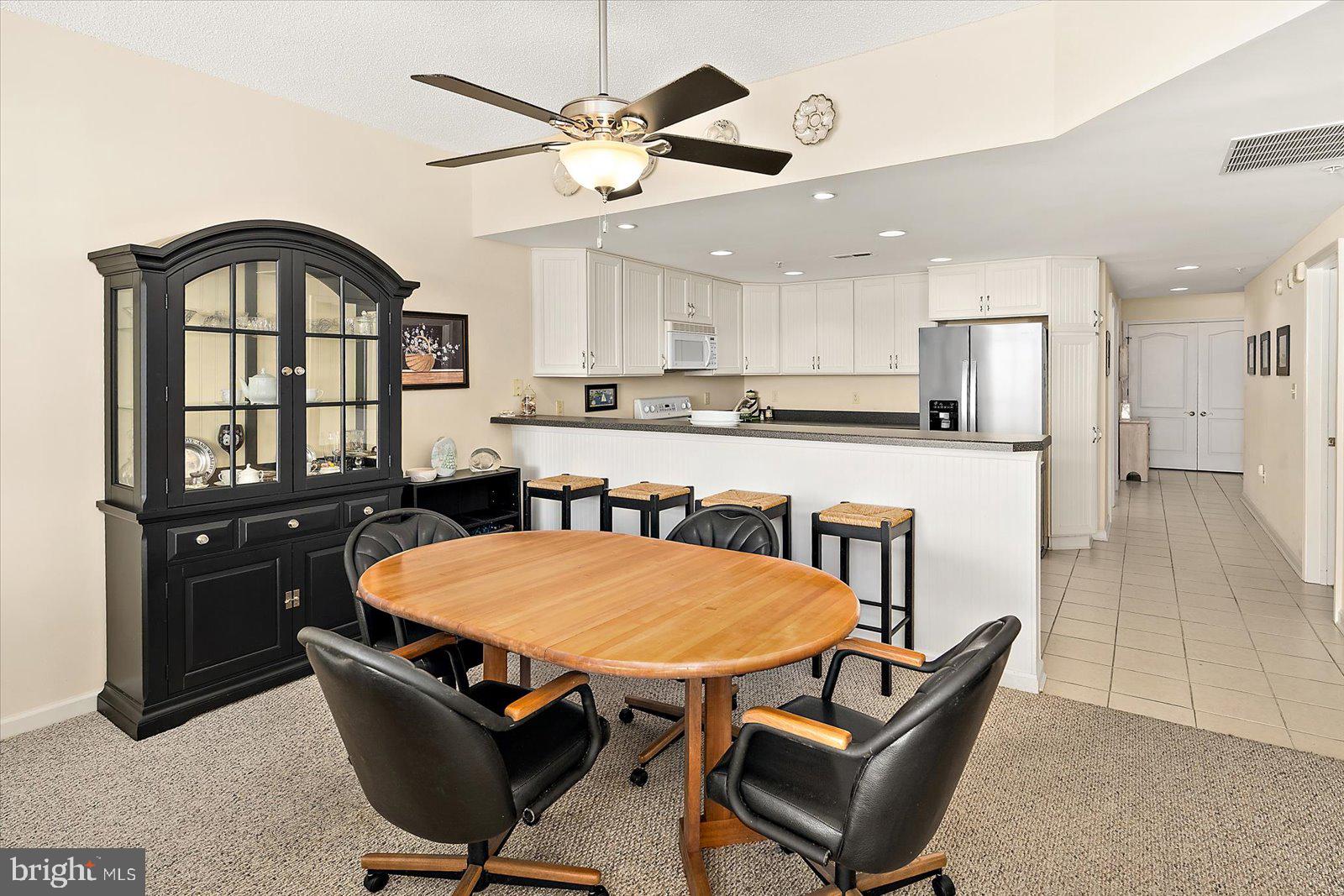 HARBOUR LIGHT CONDOS - Residential