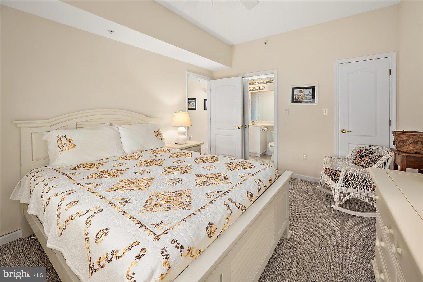 HARBOUR LIGHT CONDOS - Residential