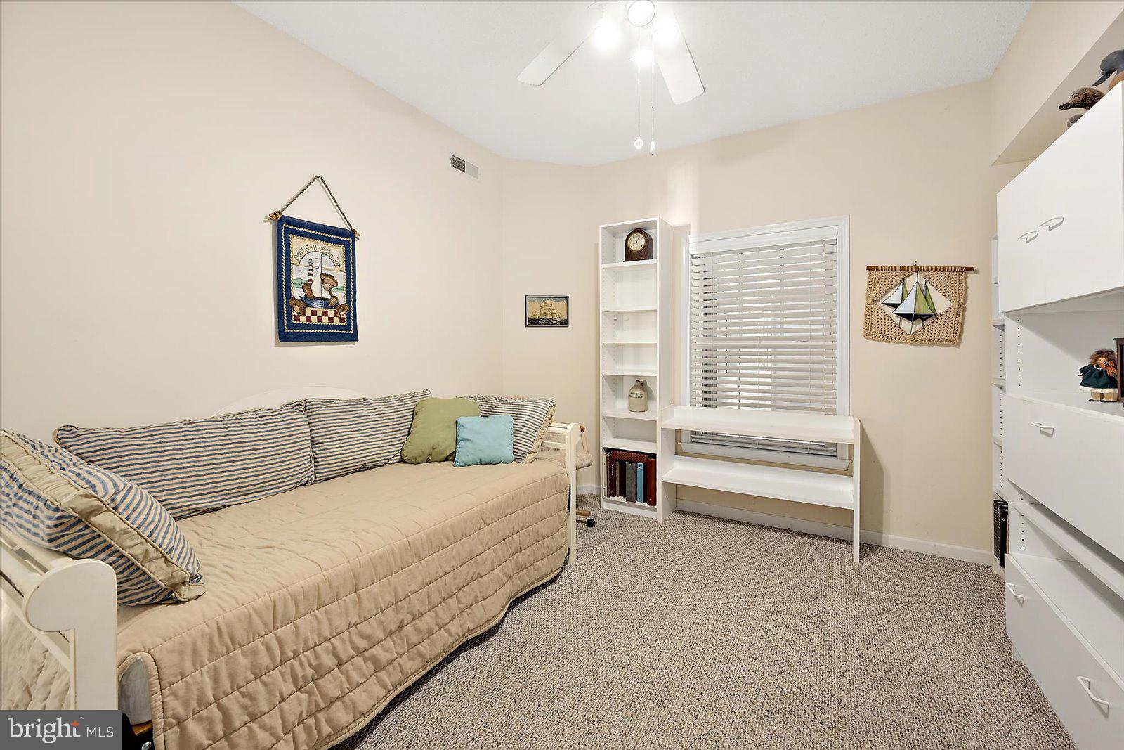 HARBOUR LIGHT CONDOS - Residential