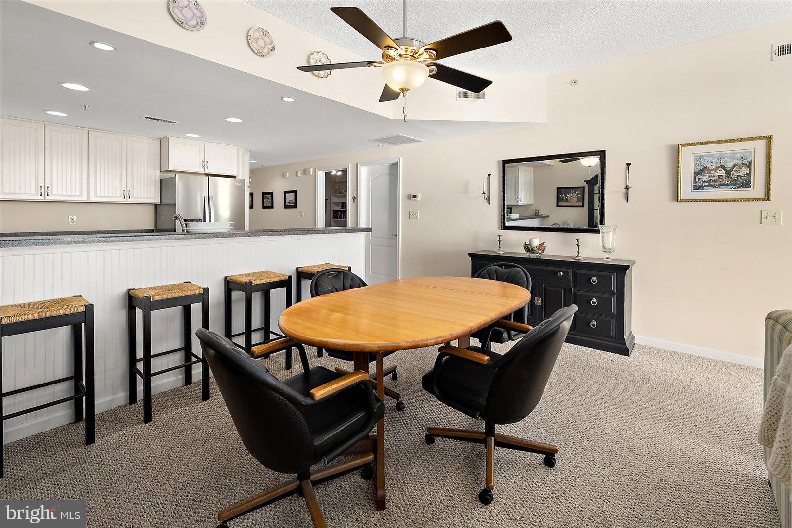 HARBOUR LIGHT CONDOS - Residential