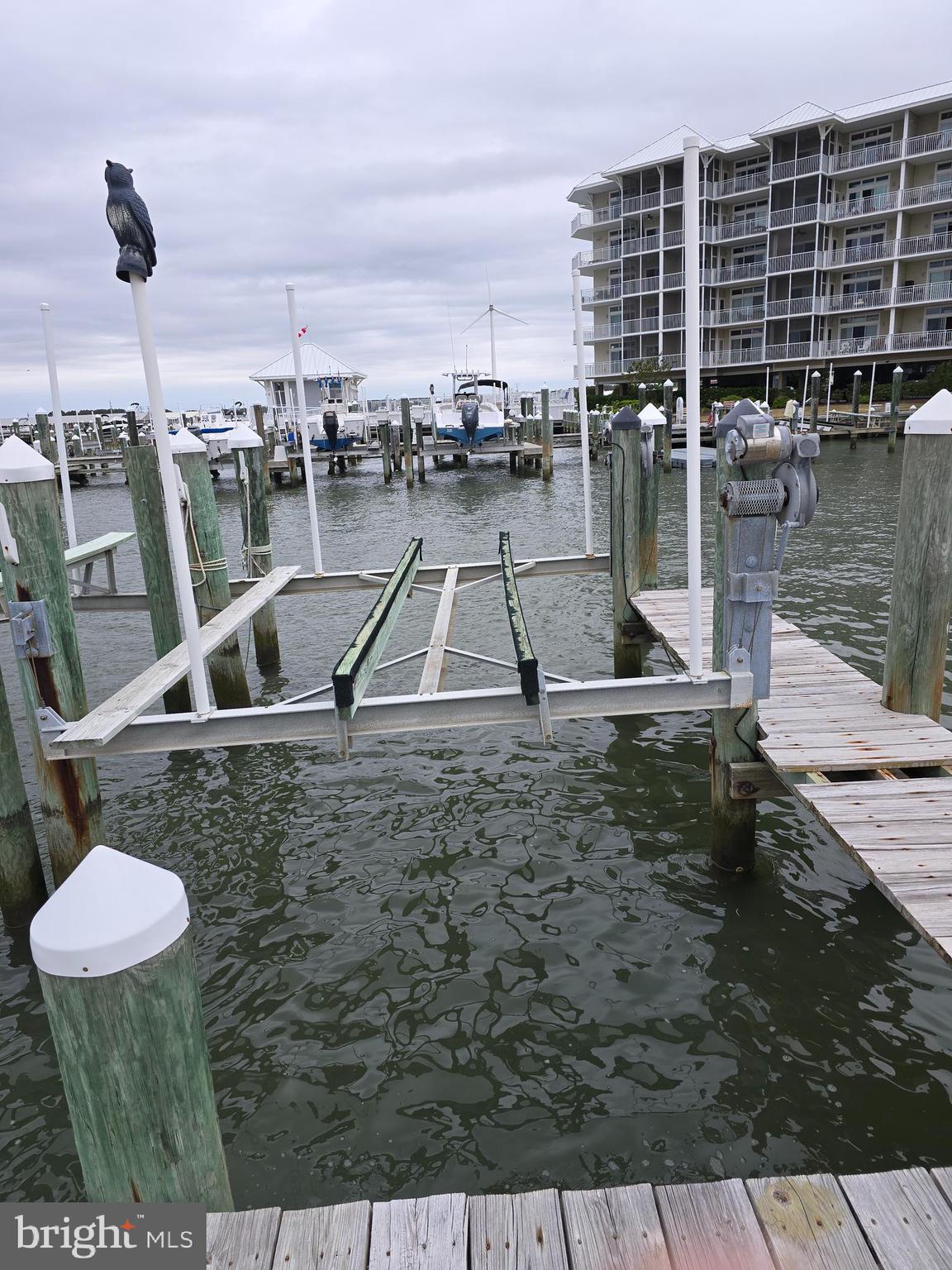 HARBOUR LIGHT CONDOS - Residential