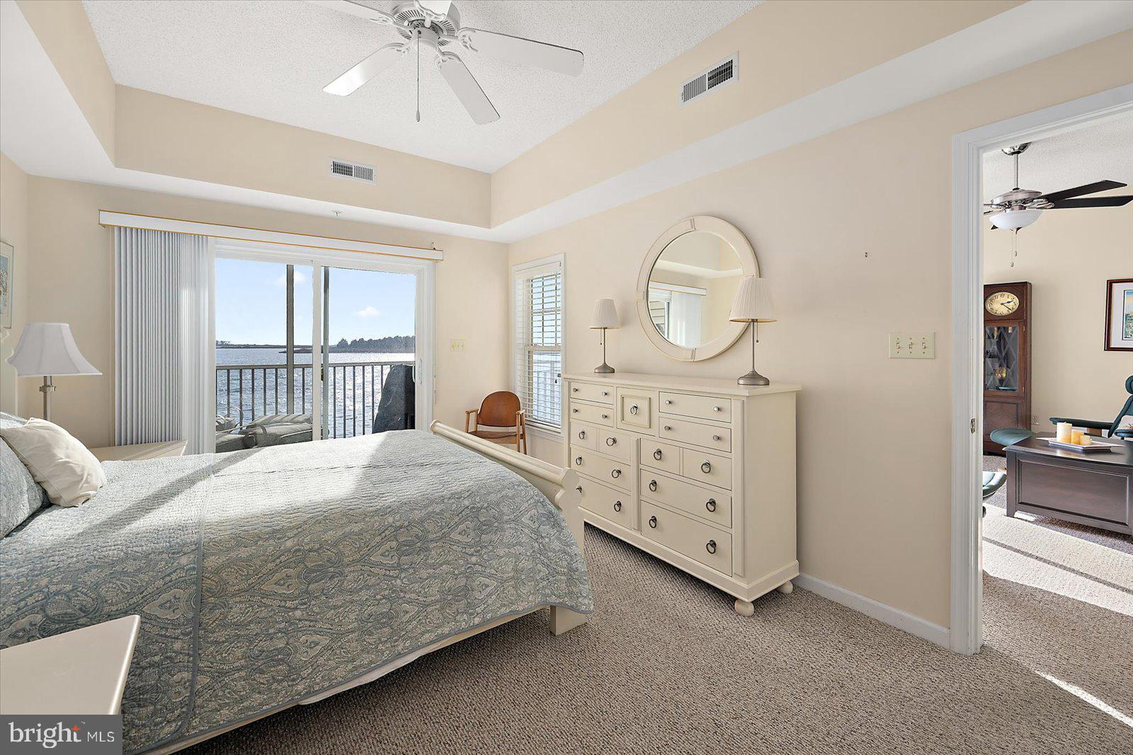 HARBOUR LIGHT CONDOS - Residential