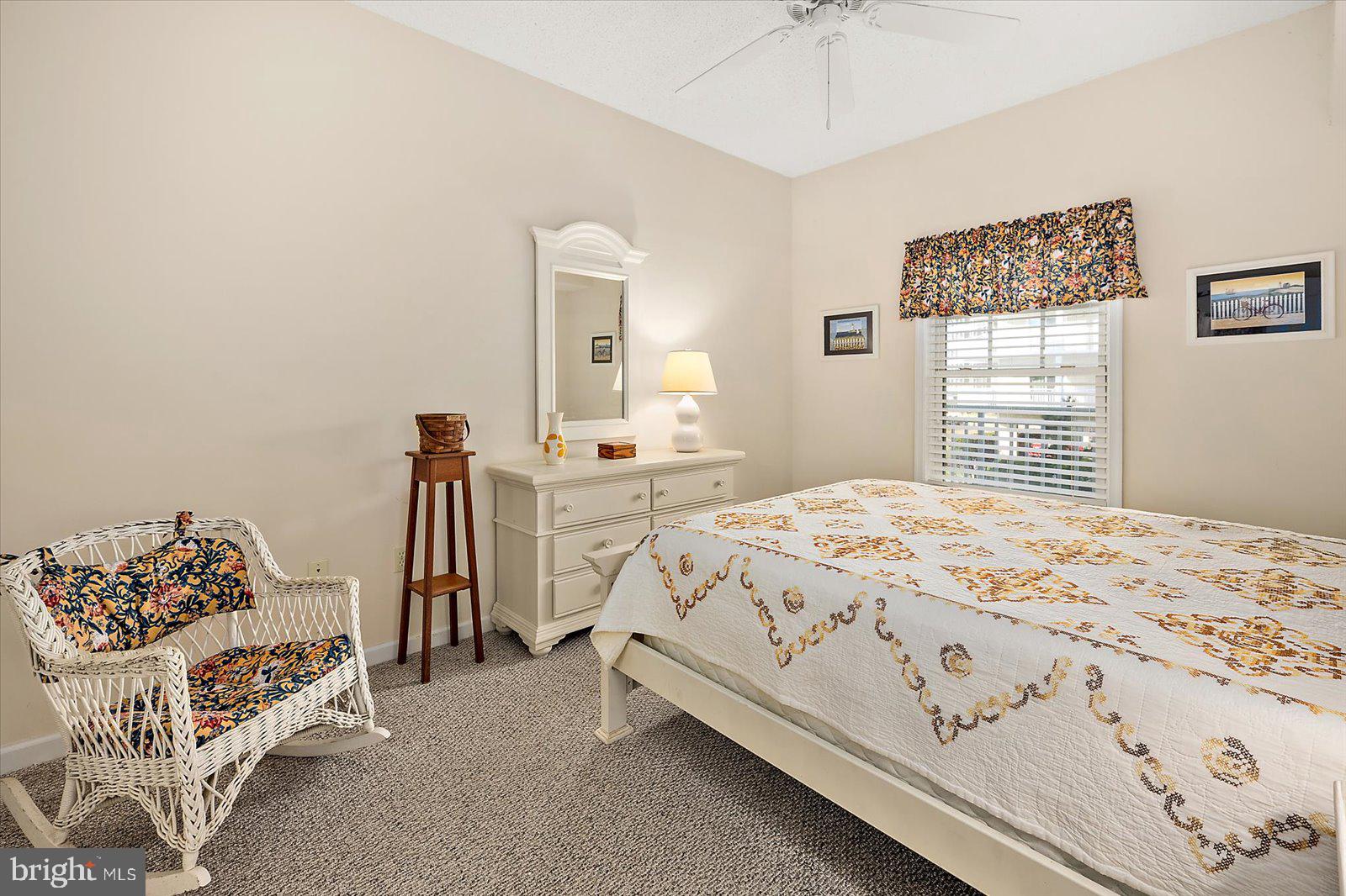 HARBOUR LIGHT CONDOS - Residential