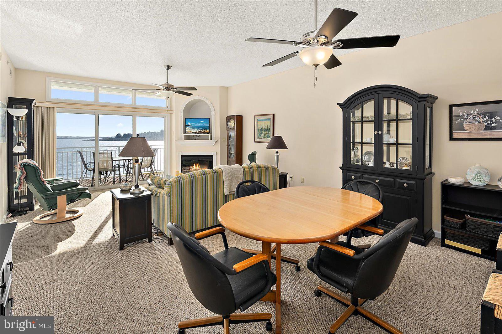 HARBOUR LIGHT CONDOS - Residential