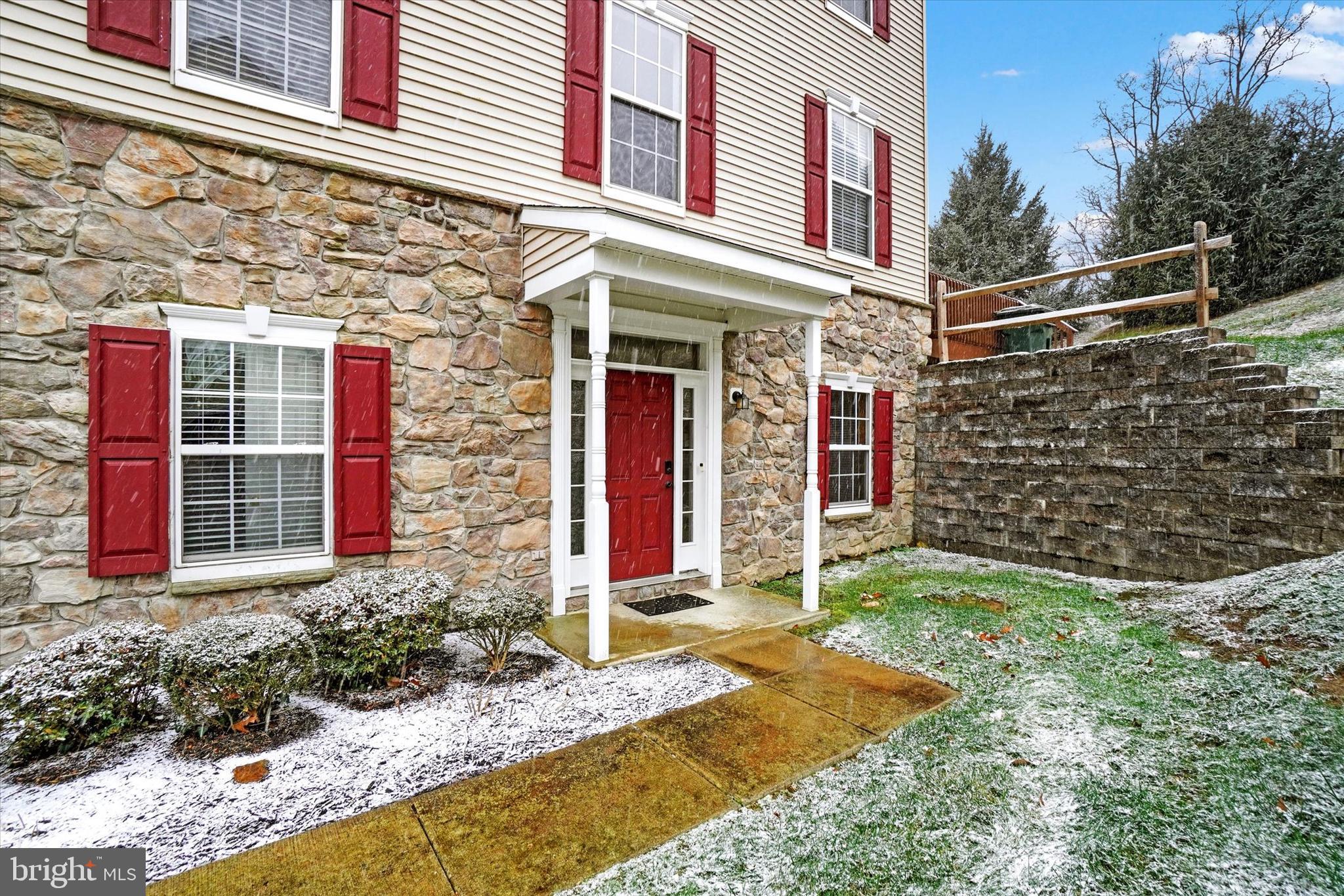 WOODCREST HILLS - Residential