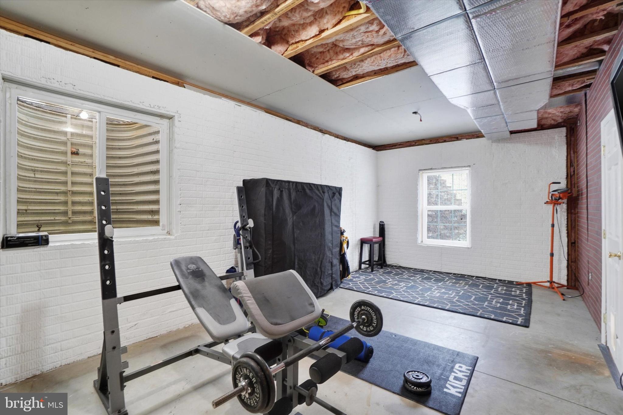 WOODCREST HILLS - Residential