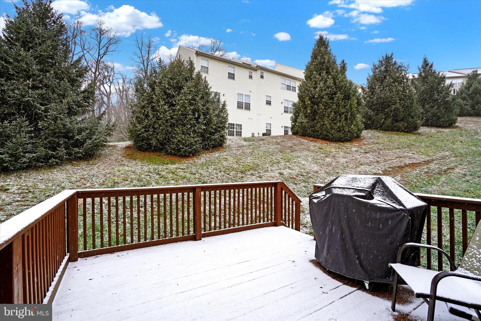 WOODCREST HILLS - Residential