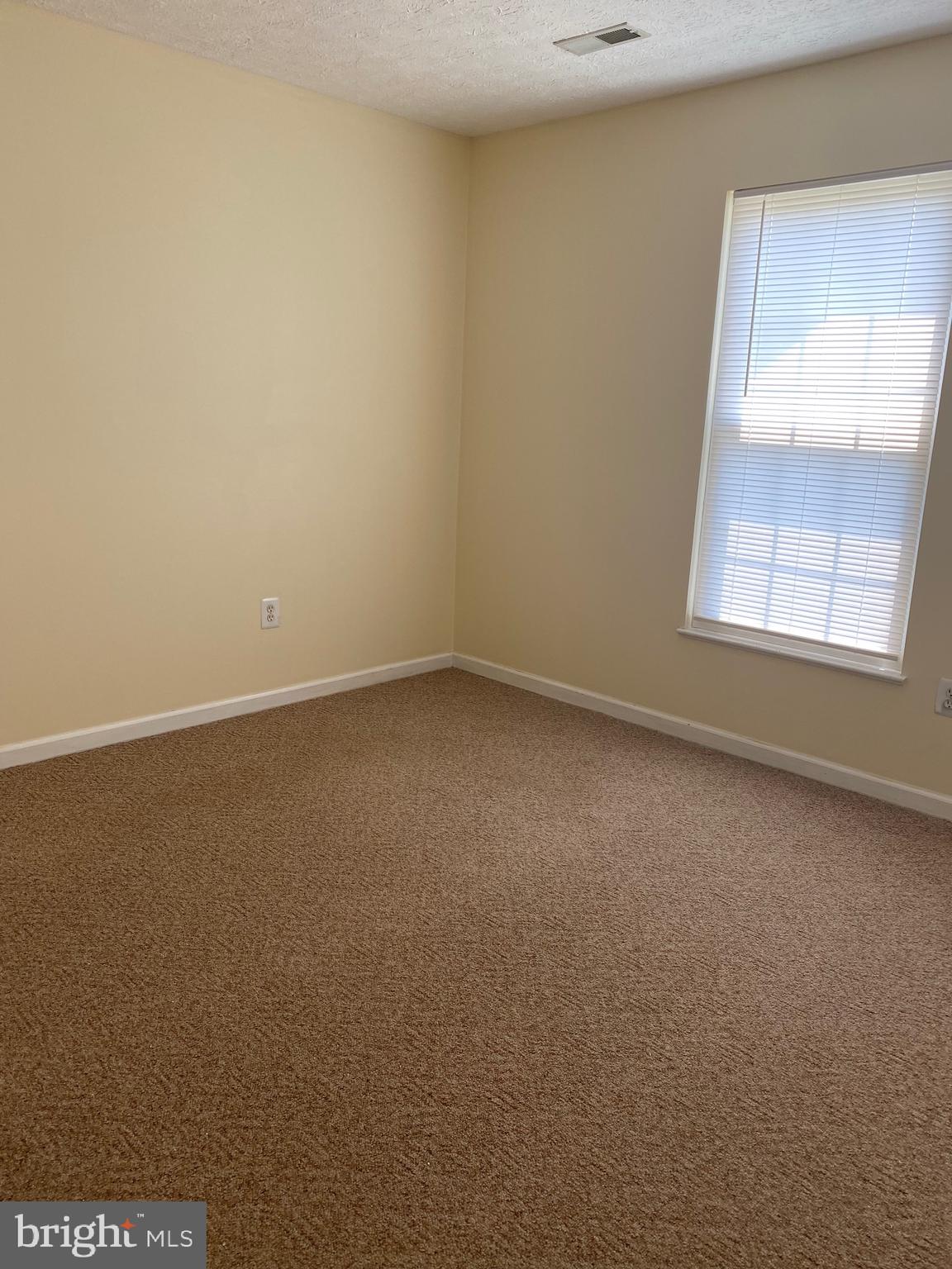 ABINGDON ESTATES - Residential Lease