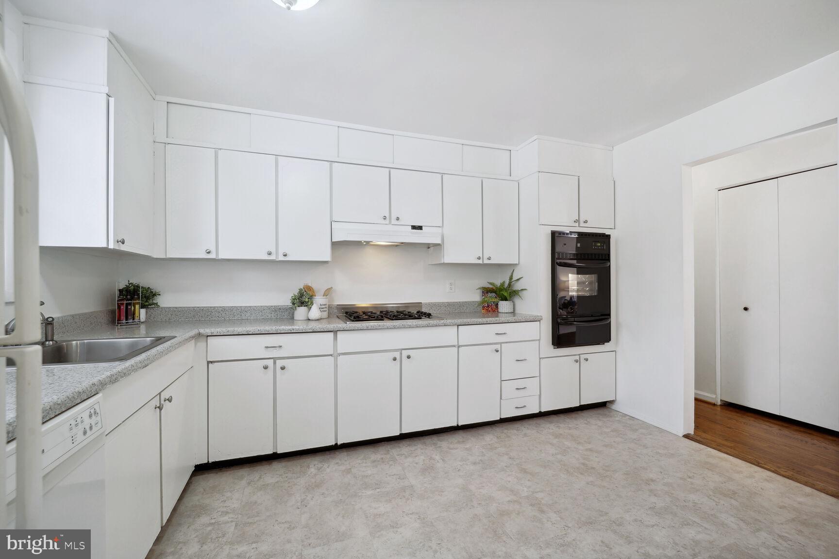 EAST SPRINGBROOK - Residential