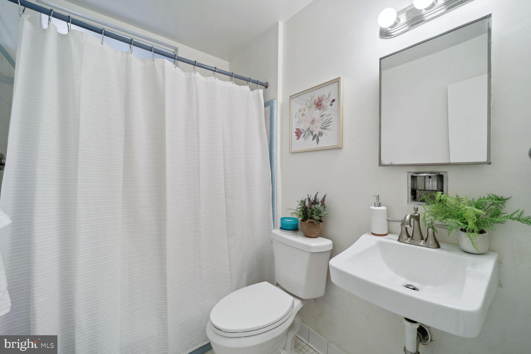 EAST SPRINGBROOK - Residential