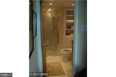 ROTONDA - Residential Lease