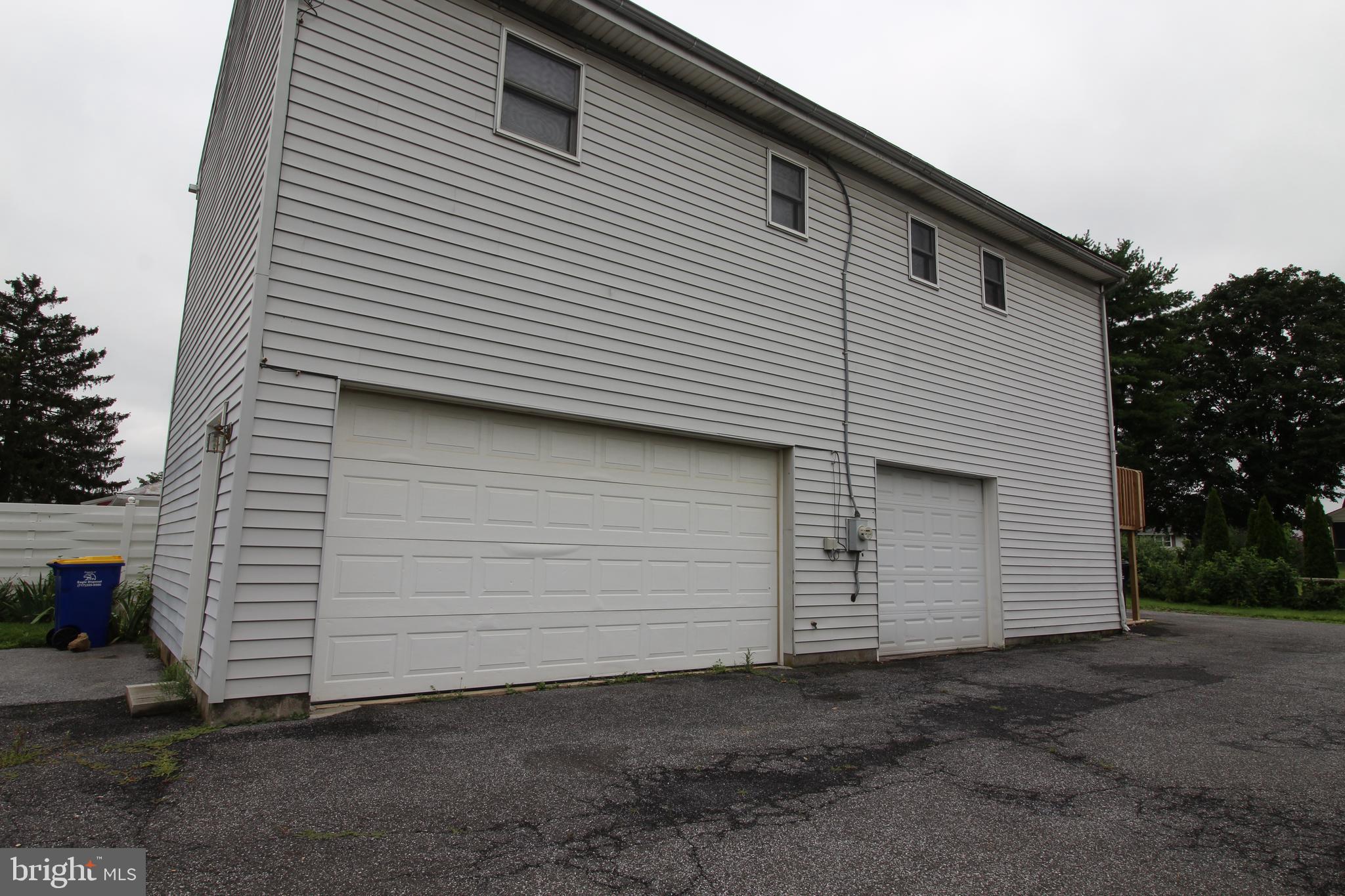 NEW HOLLAND BOROUGH - Residential Lease