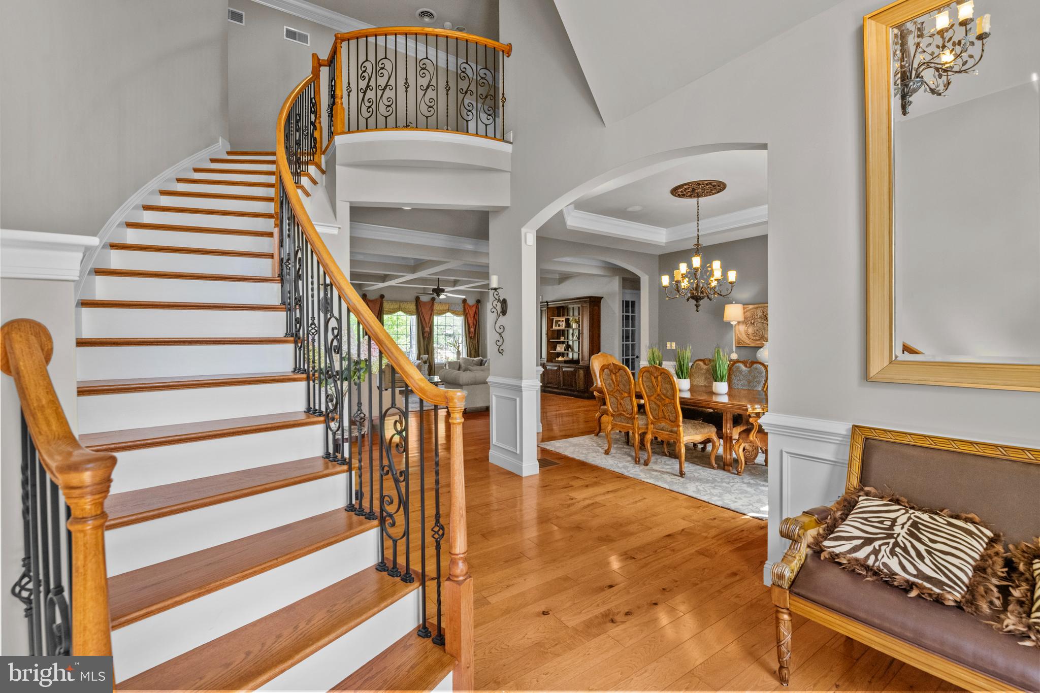 315 SARSEN DRIVE