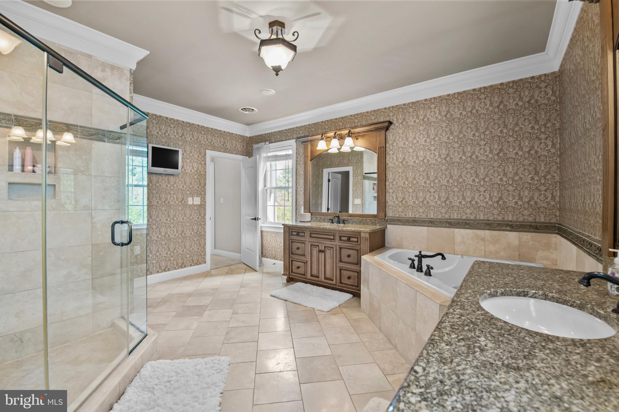 STONEHENGE - Residential