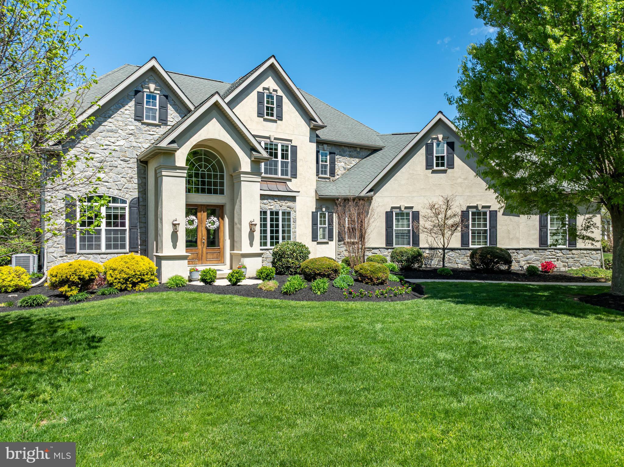 STONEHENGE - Residential