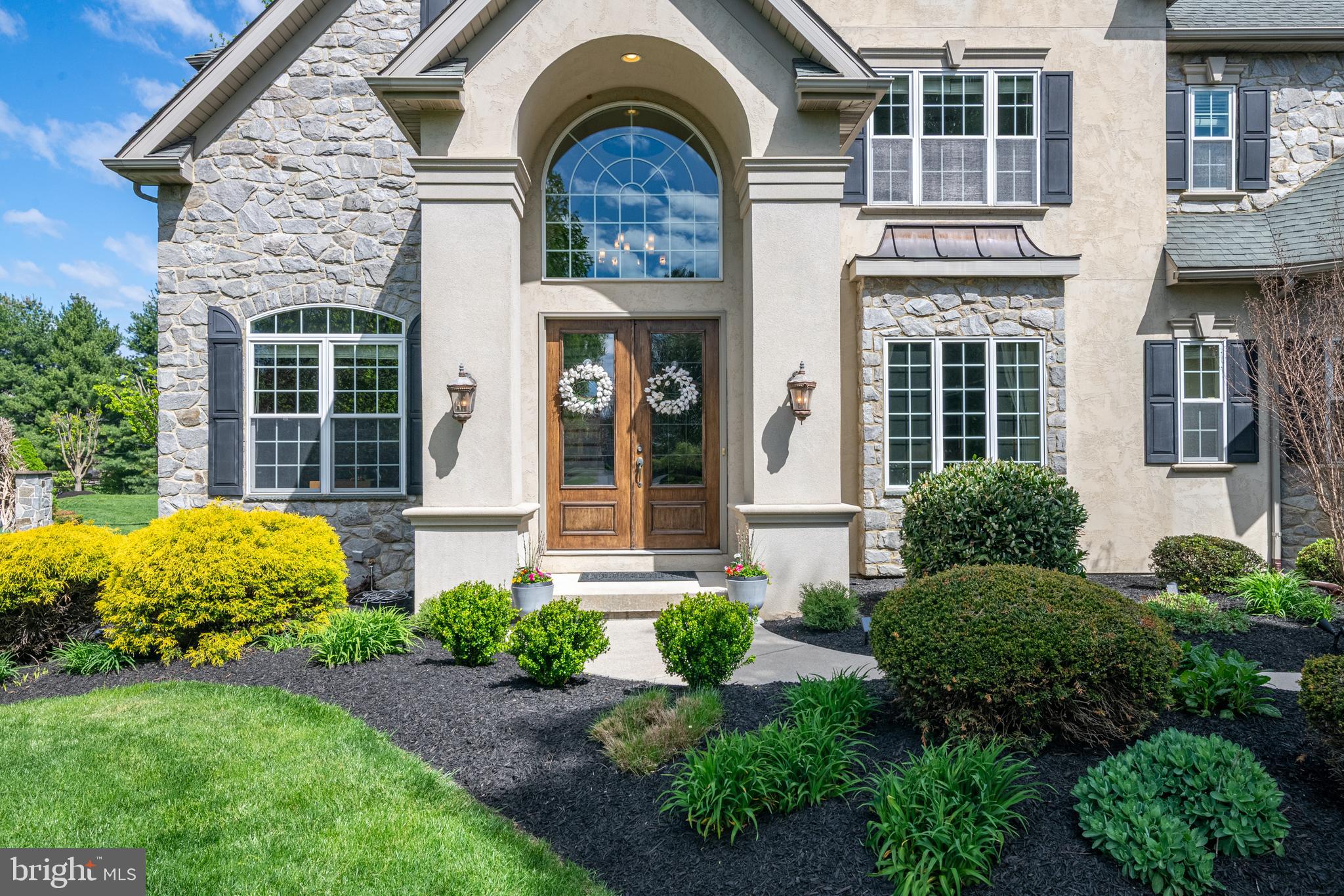 STONEHENGE - Residential