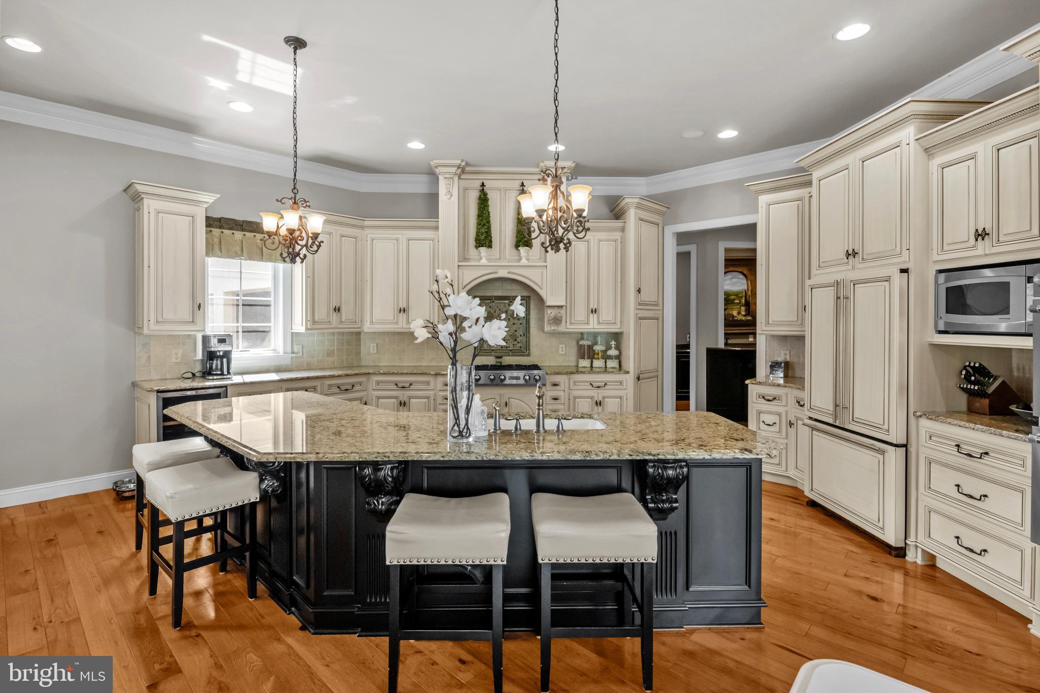 STONEHENGE - Residential