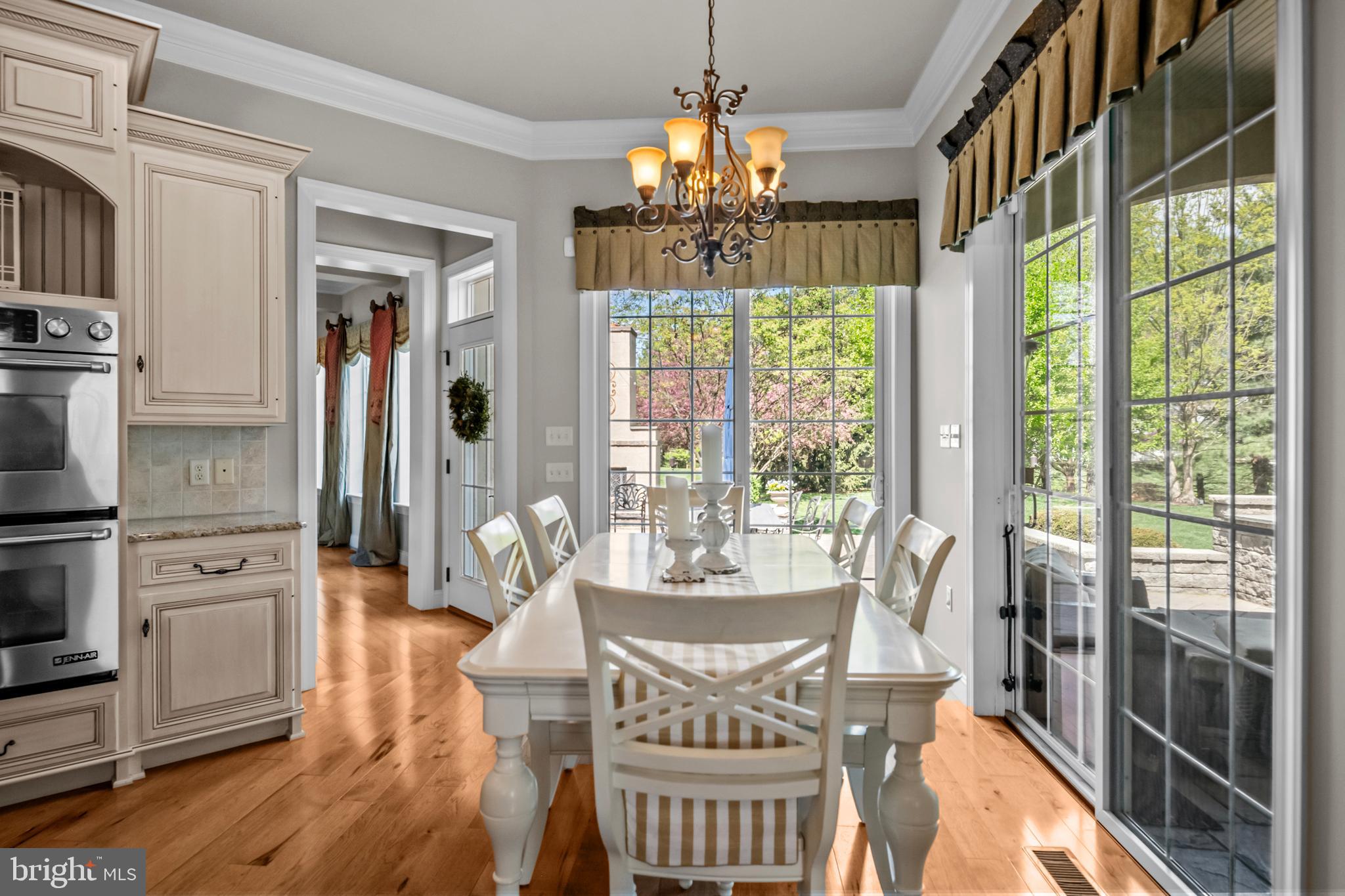 STONEHENGE - Residential