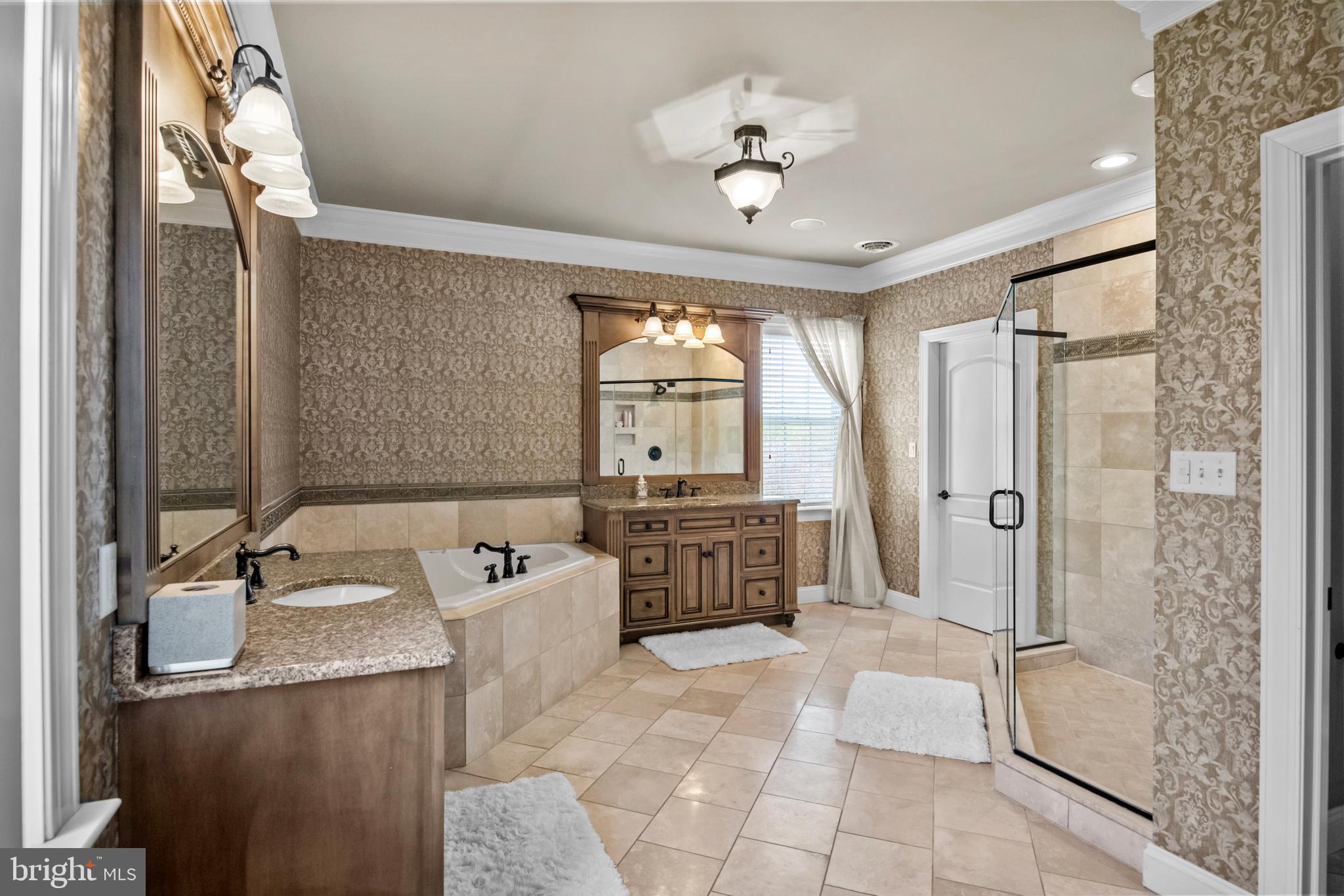 STONEHENGE - Residential