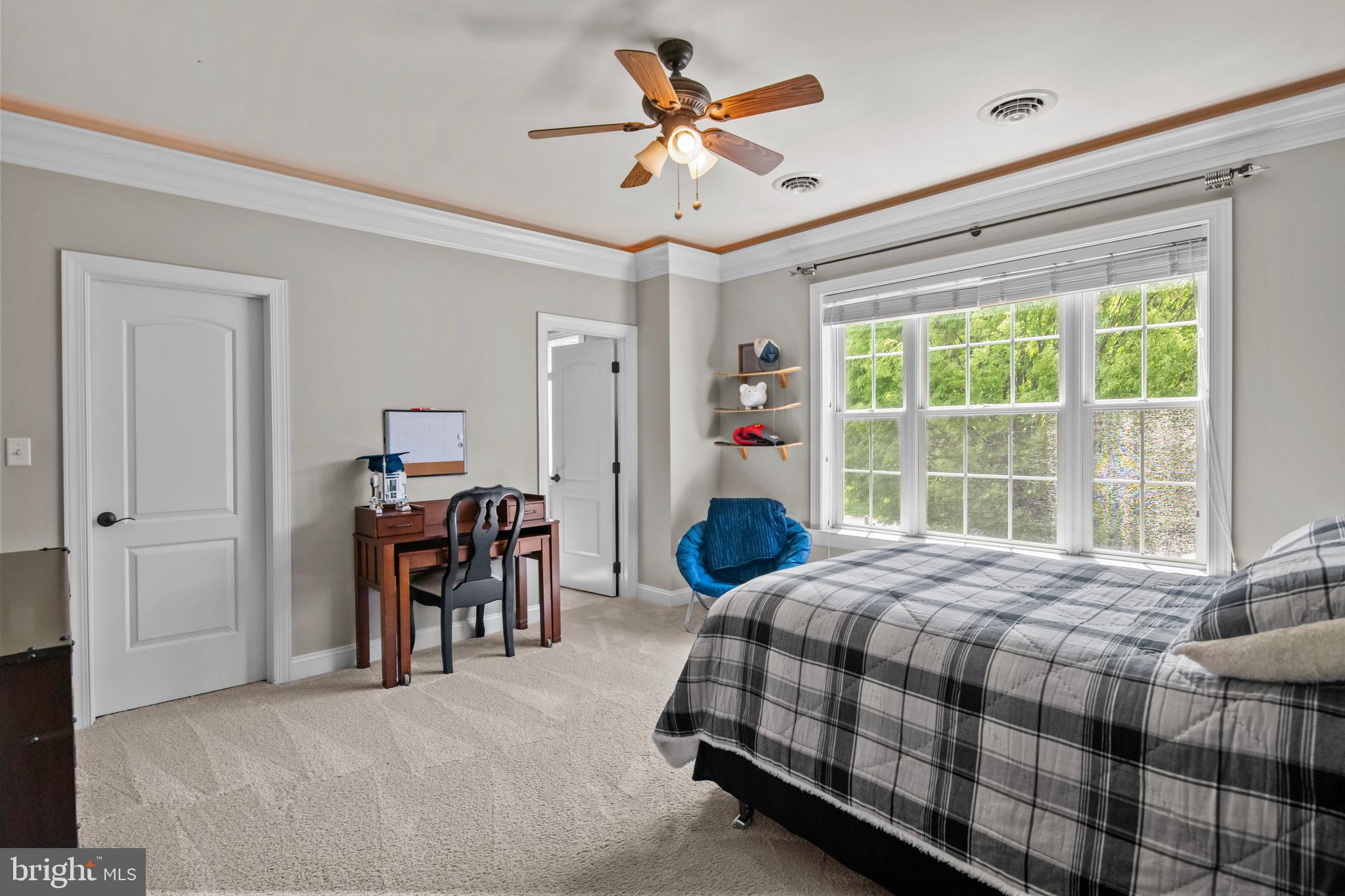 STONEHENGE - Residential