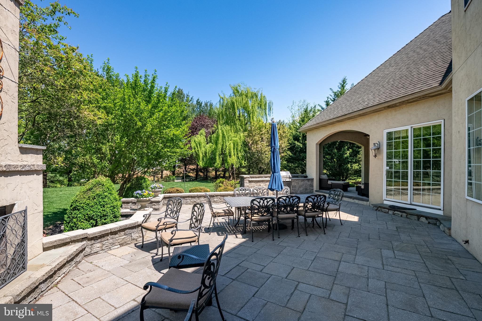 315 SARSEN DRIVE