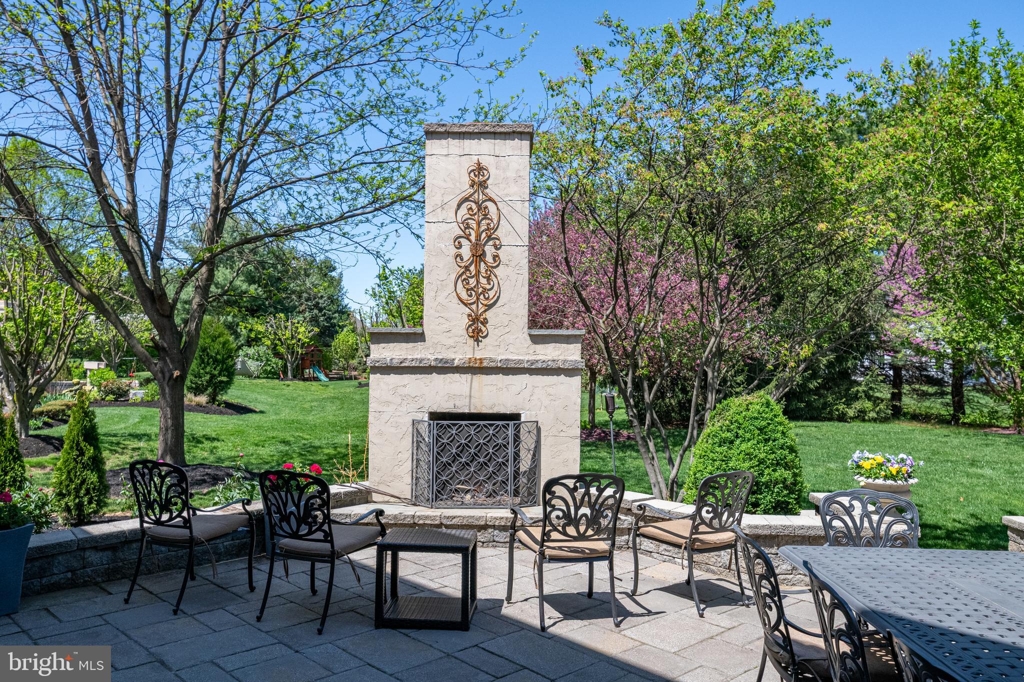 STONEHENGE - Residential