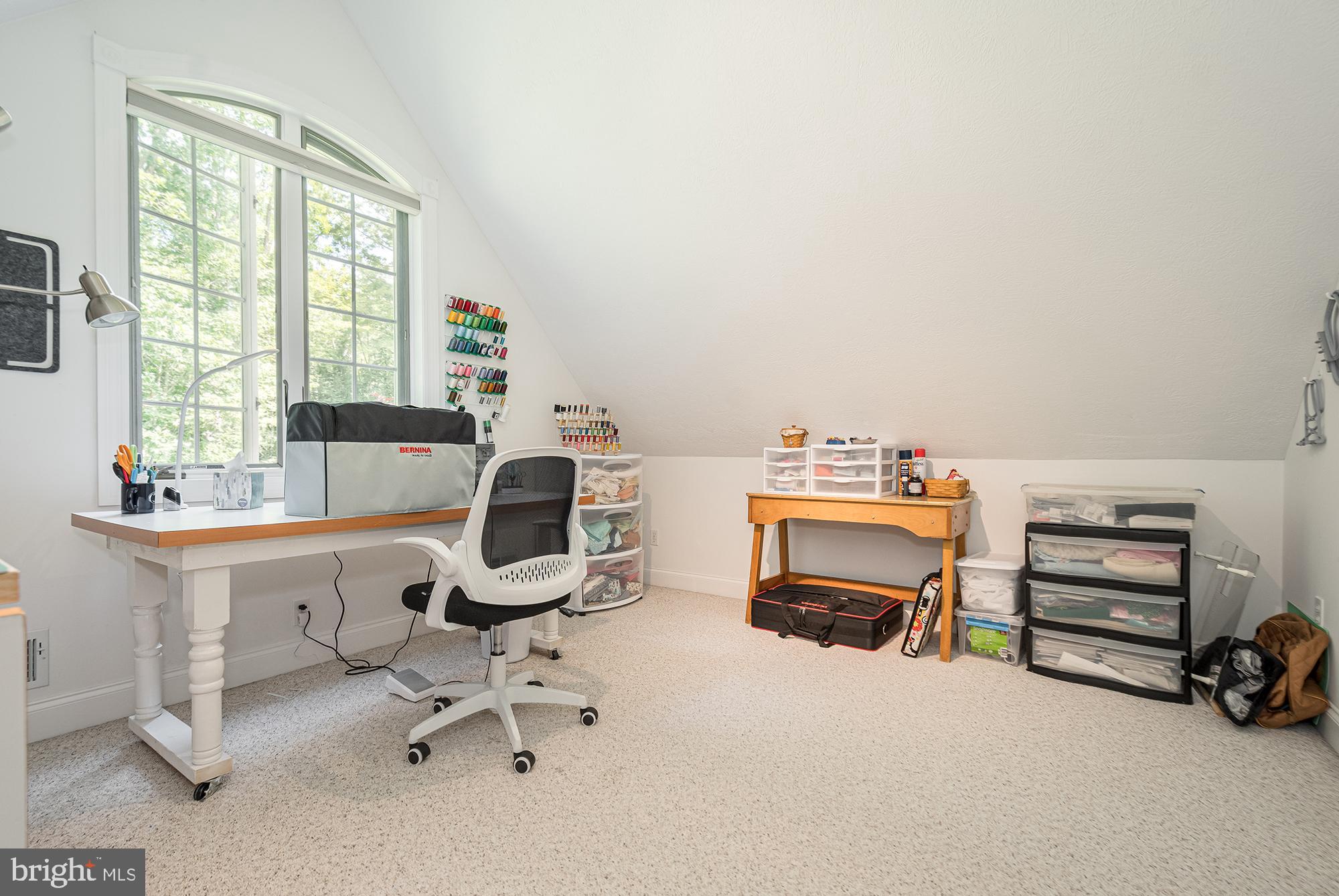 PARADISE POINT - Residential