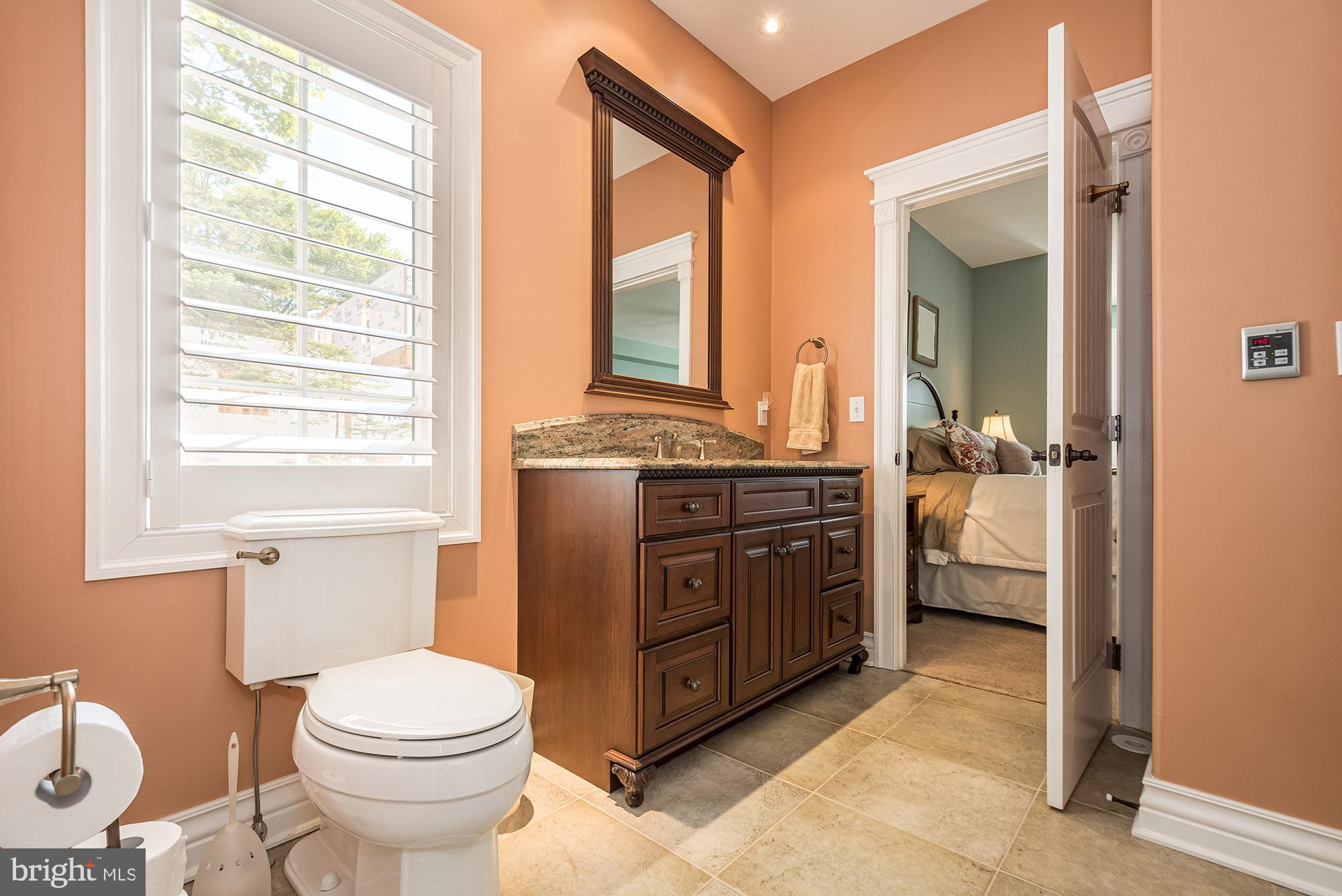 PARADISE POINT - Residential