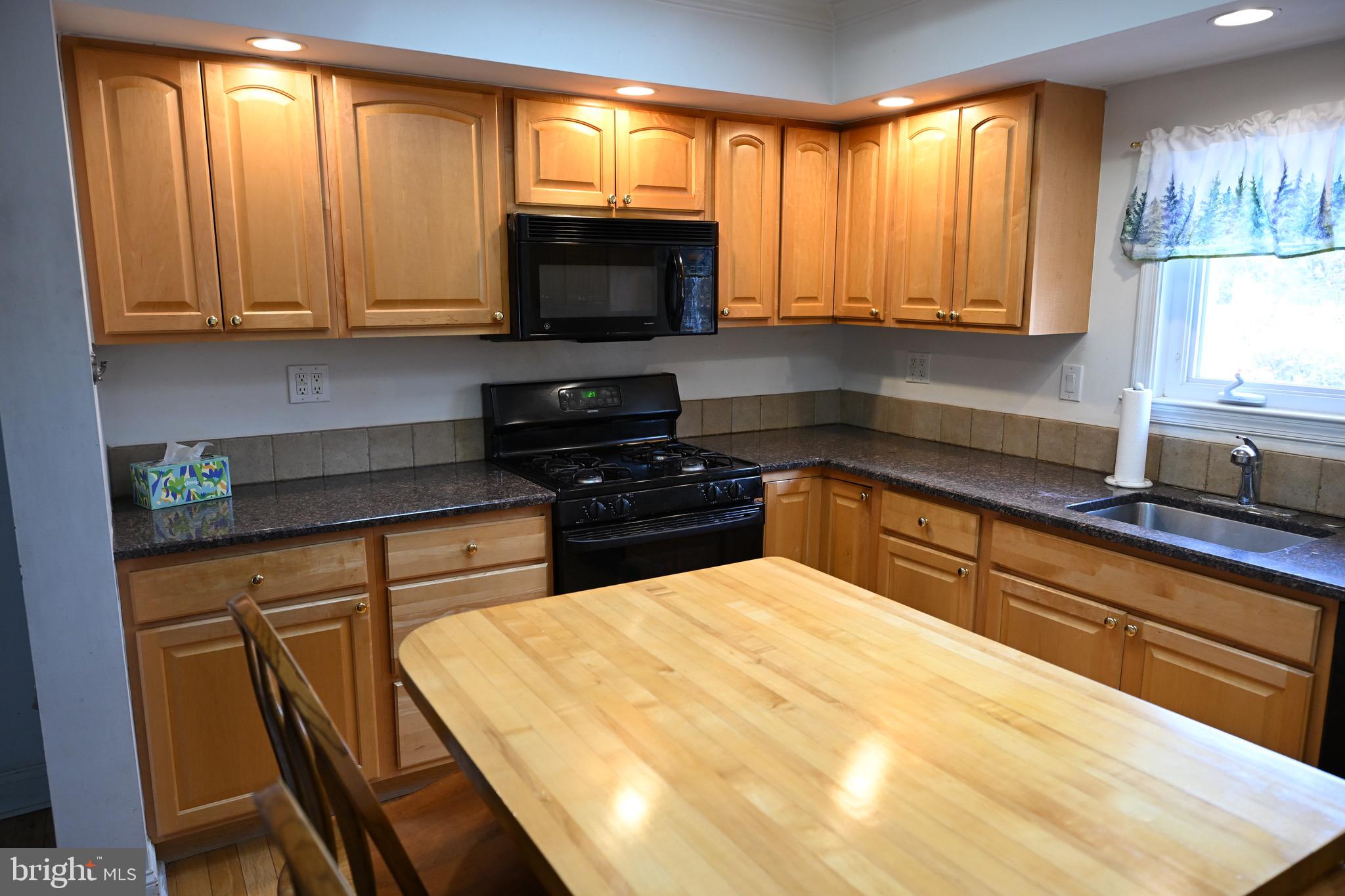 GLENSIDE - Residential