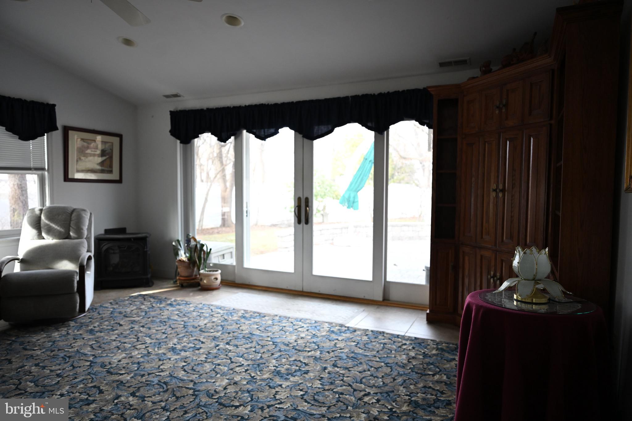 GLENSIDE - Residential